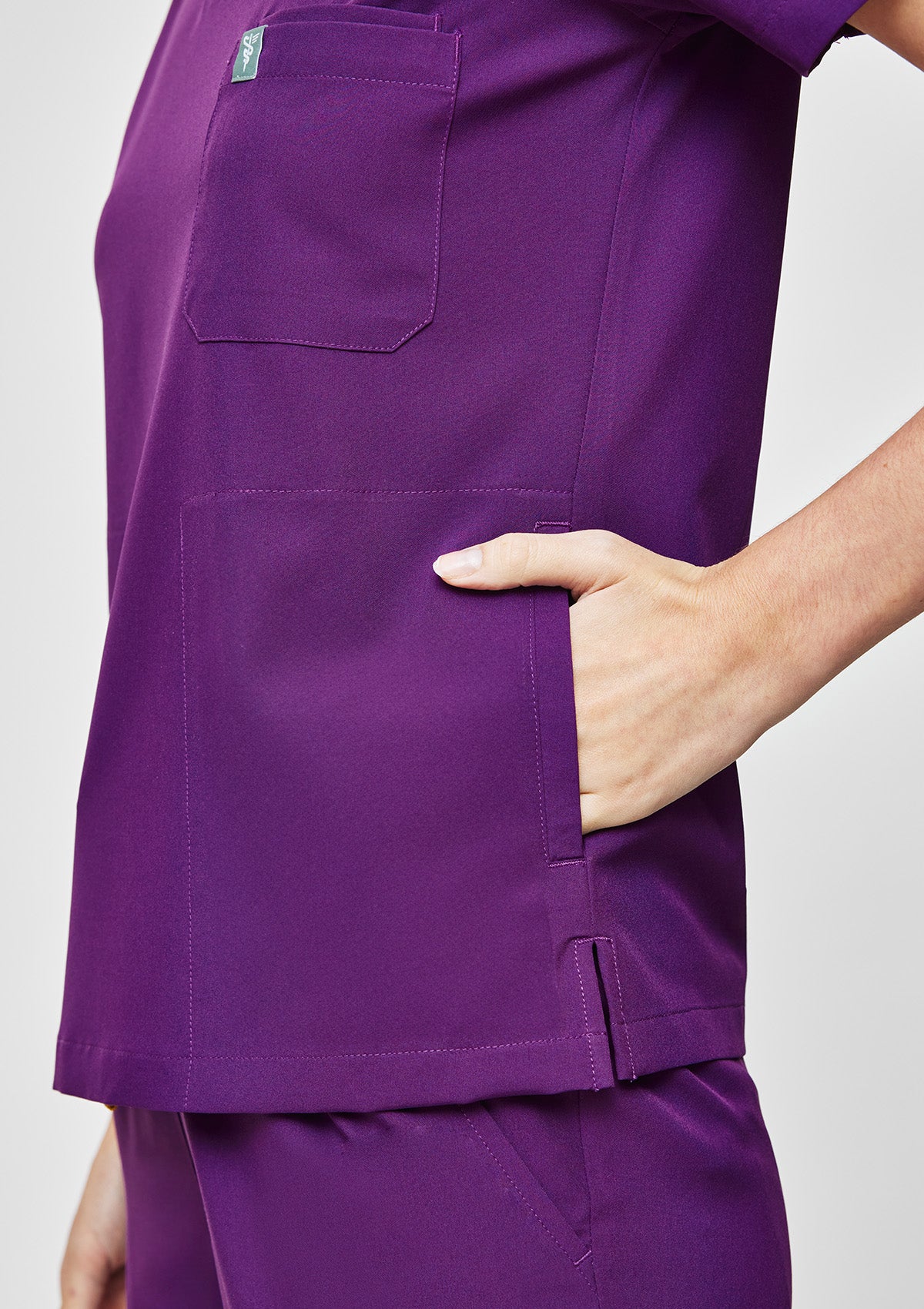 4-Pocket MoveTech® Scrub Top - Women / Plum