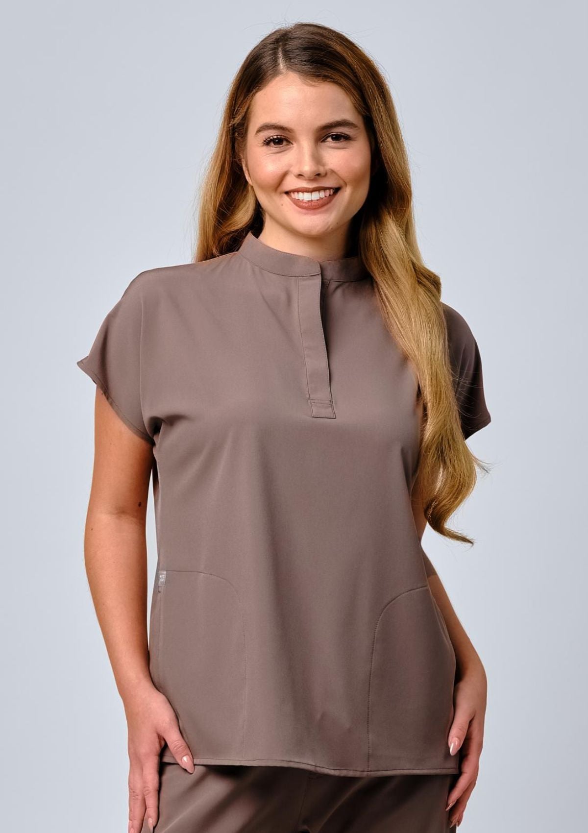 Mandarin MoveTech® Scrub Top - Women / Taupe