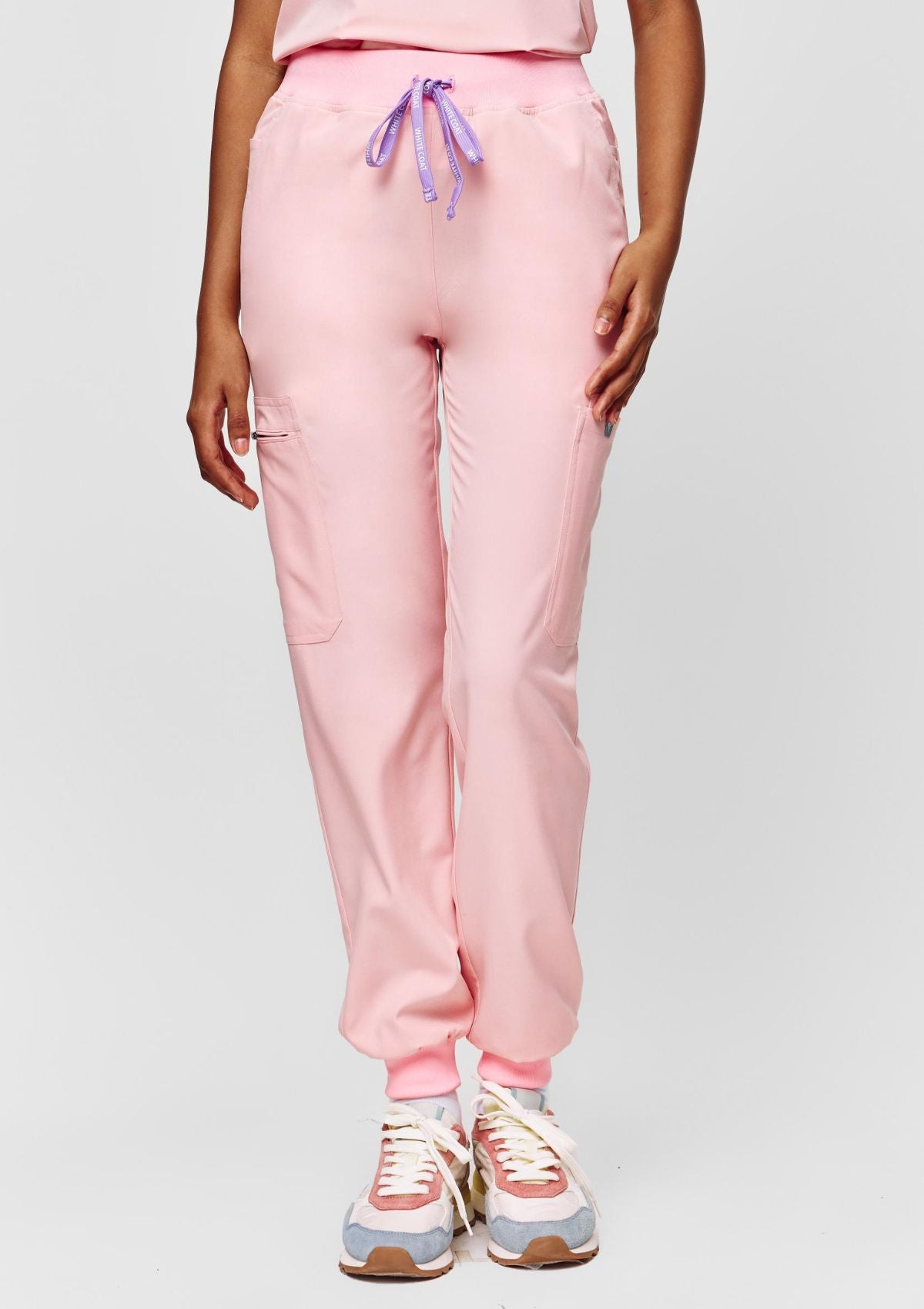 Jogger MoveTech® Scrub Pants - Women / Taffy
