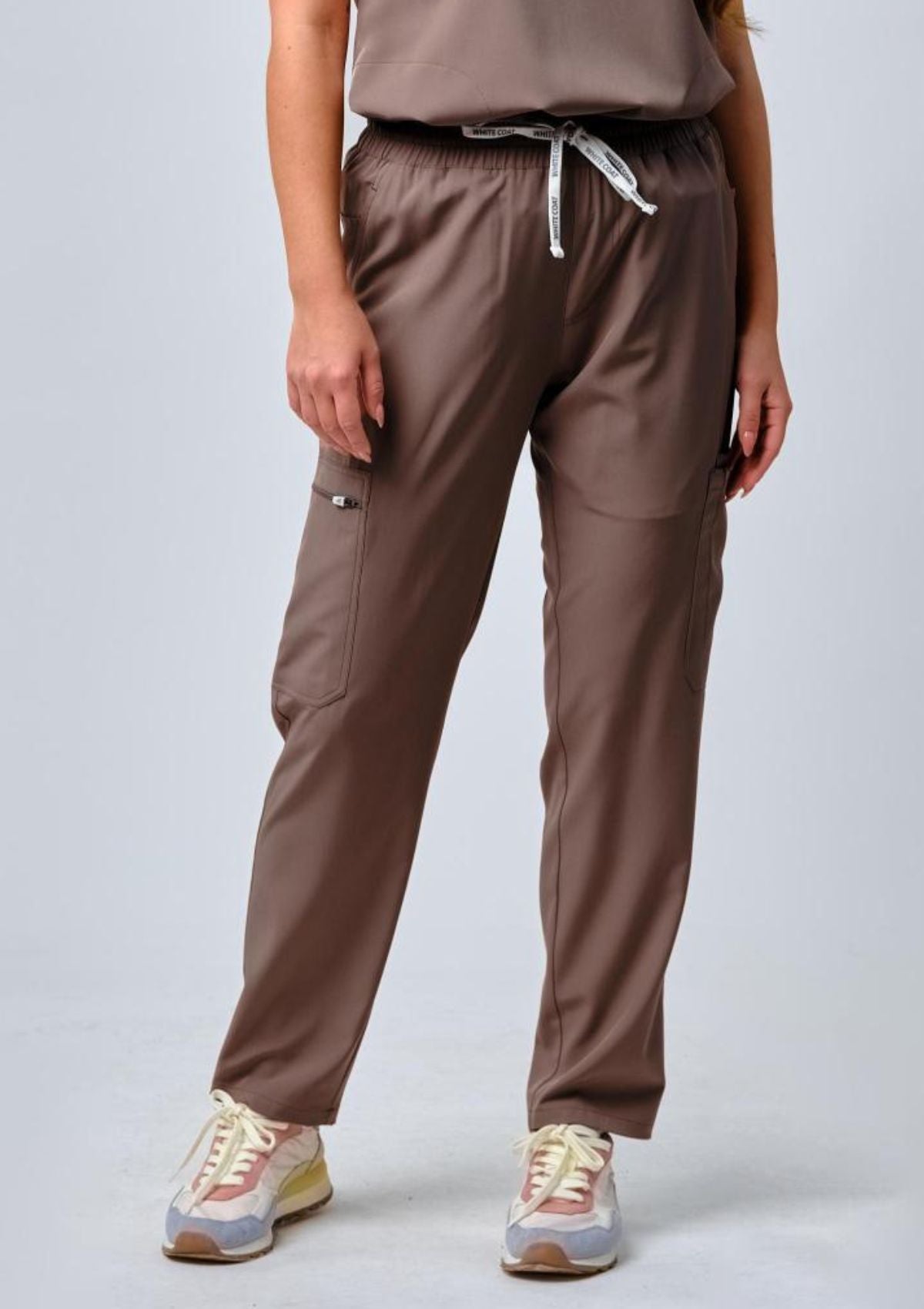 Tapered MoveTech® Scrub Pants - Women / Taupe