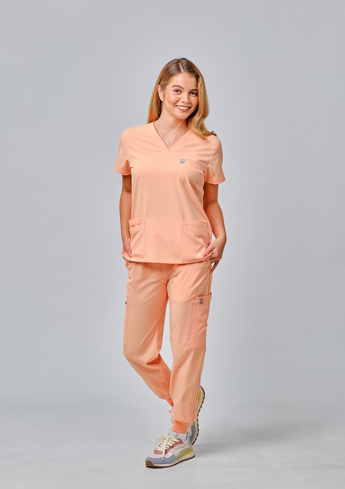 5-Pocket MoveTech® Scrub Top - Women / Mellow Melon