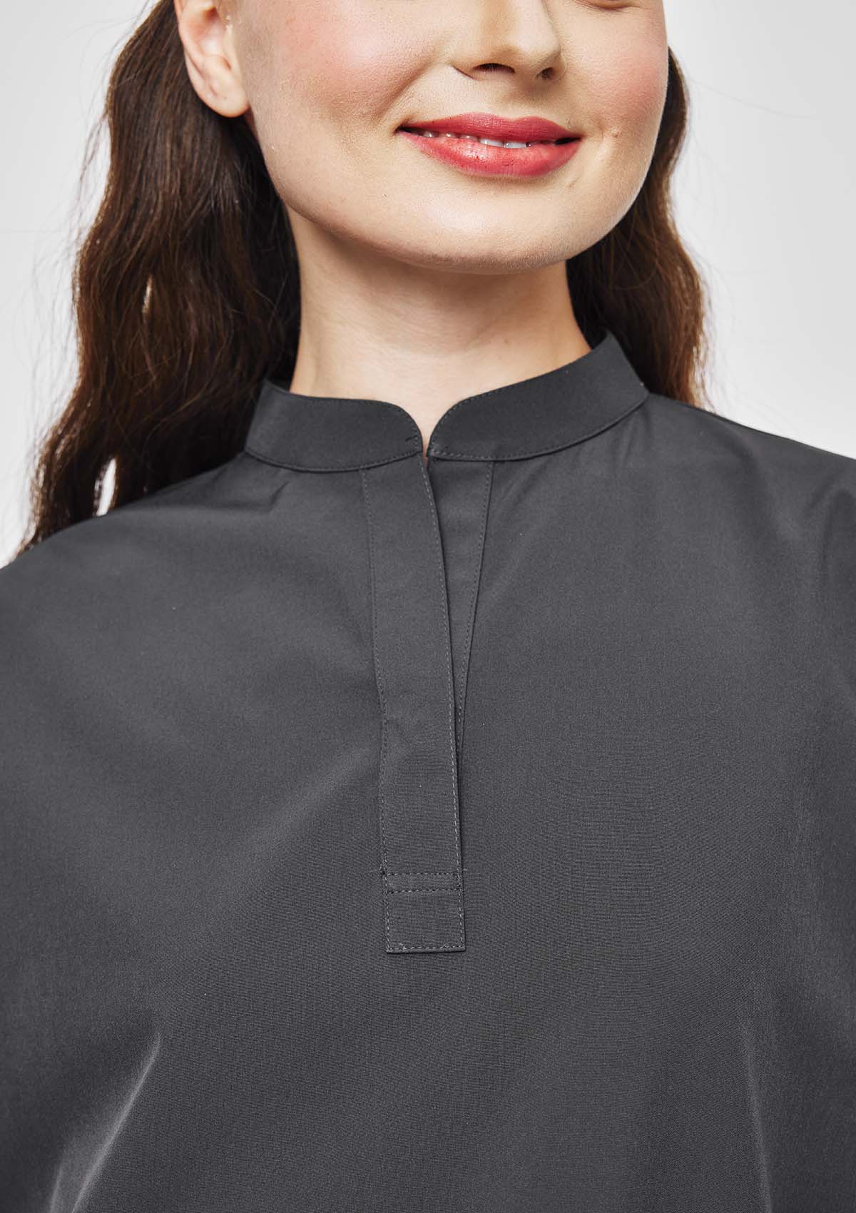 Mandarin MoveTech® Scrub Top - Women / Graphite