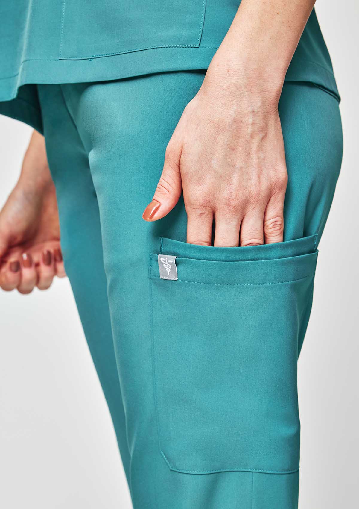 Straight Cut MoveTech® Scrub Pants 2.0 - New Logo Women / Seafoam