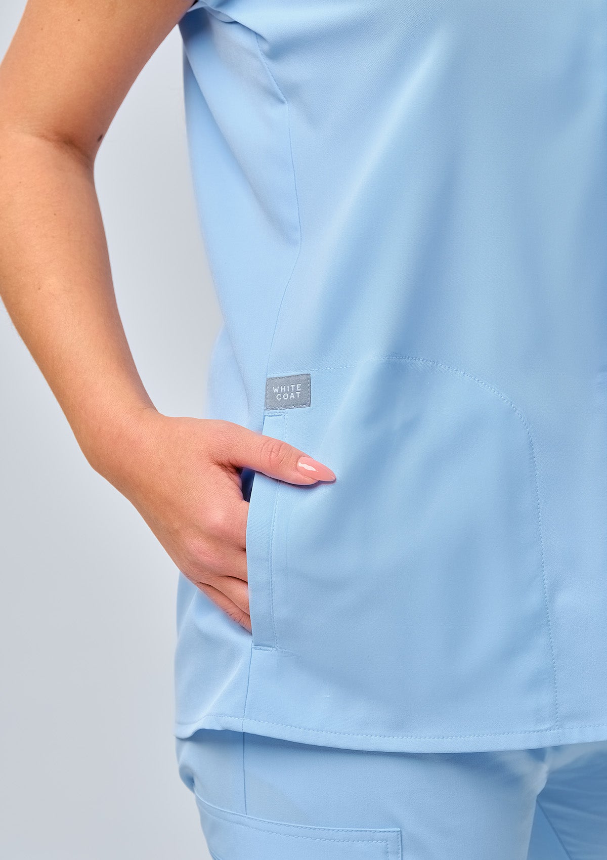 Mandarin MoveTech® Scrub Top - Women / Blue Sky
