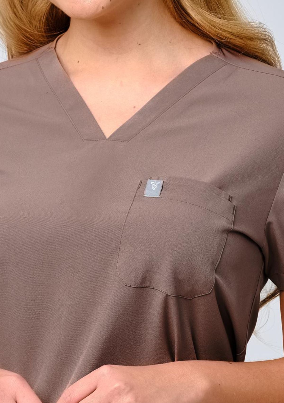 4-Pocket MoveTech® Scrub Top - Women / Taupe