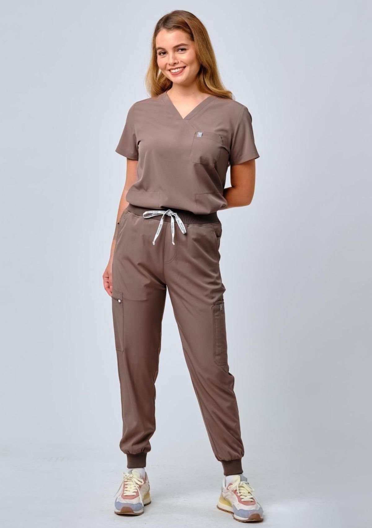 Jogger MoveTech® Scrub Pants - Women / Taupe