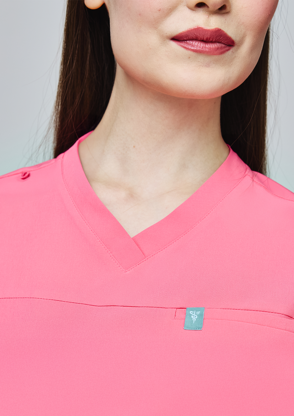 3-Pocket MoveTech® Scrub Top Core+ - Women / Hyper Pink