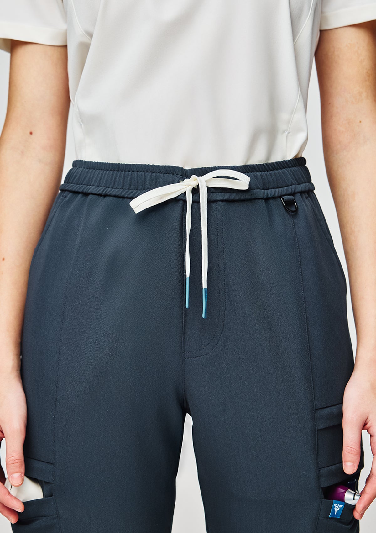 Jogger Utility Scrub Pants - Women / Midnight