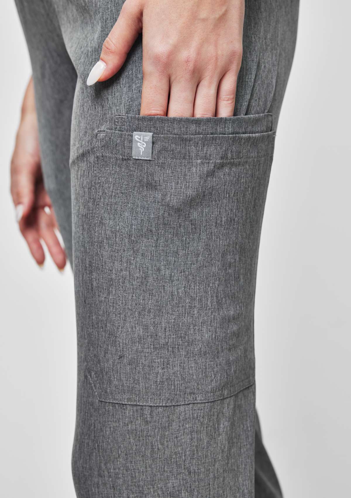 Jogger MoveTech® Matrix Scrub Pants - Women / Carbon