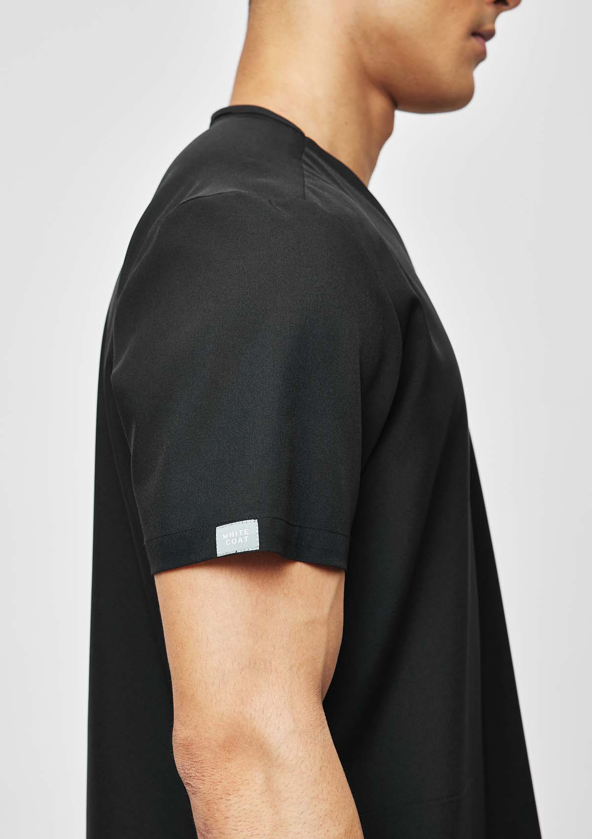 4-Pocket MoveTech® Scrub Top - Men / So Black