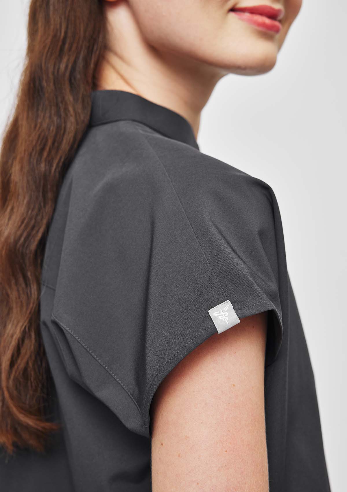 Mandarin MoveTech® Scrub Top - Women / Graphite