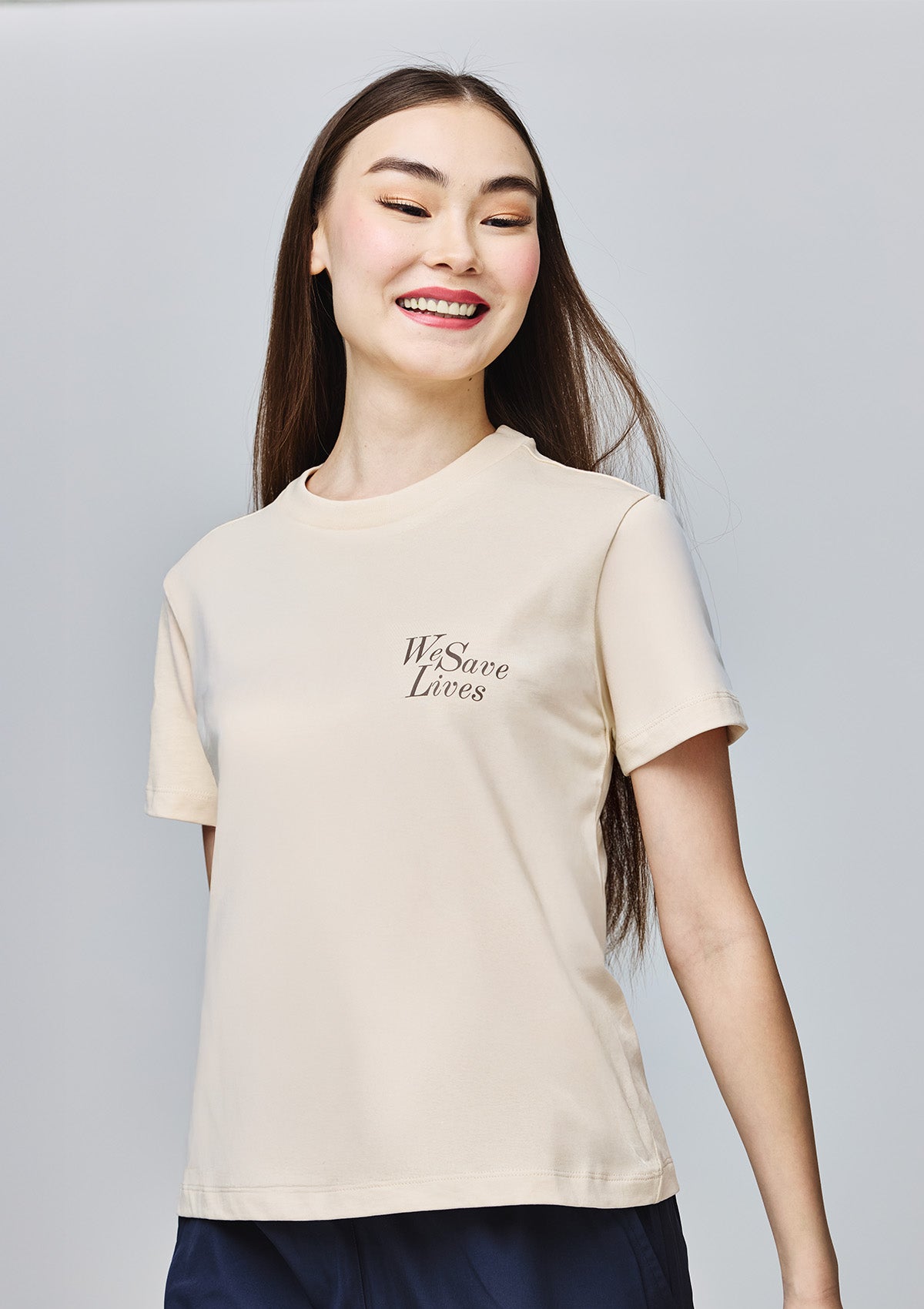 We Save Lives T-Shirt Women / Natural