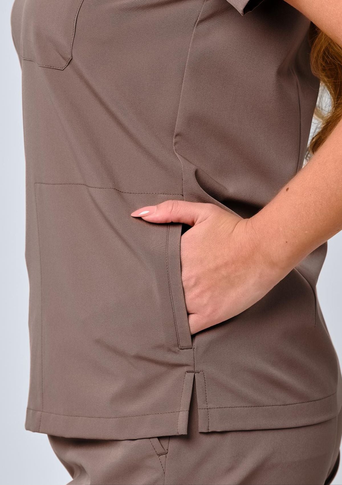 4-Pocket MoveTech® Scrub Top - Women / Taupe