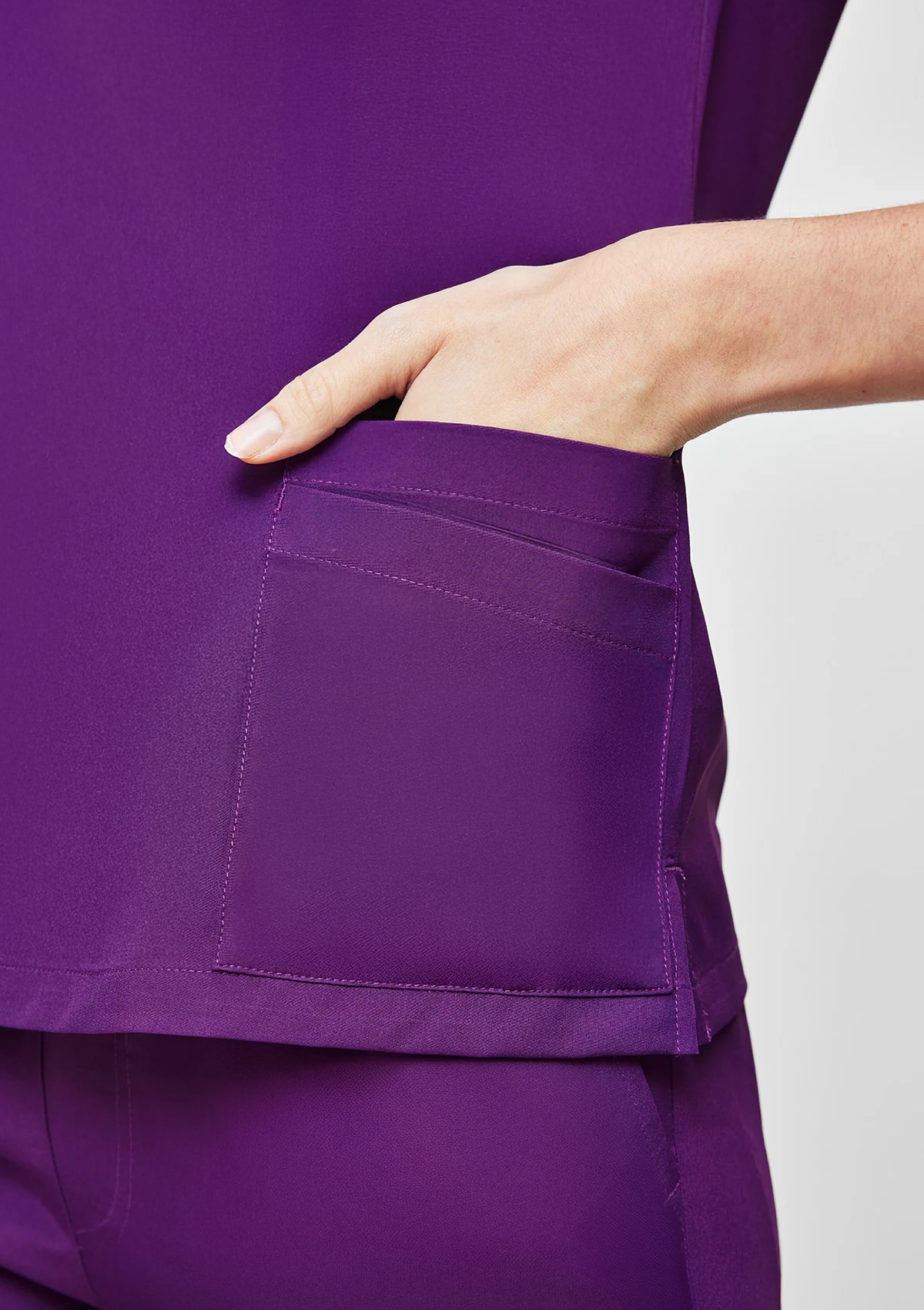 5-Pocket MoveTech® Scrub Top - Women / Plum