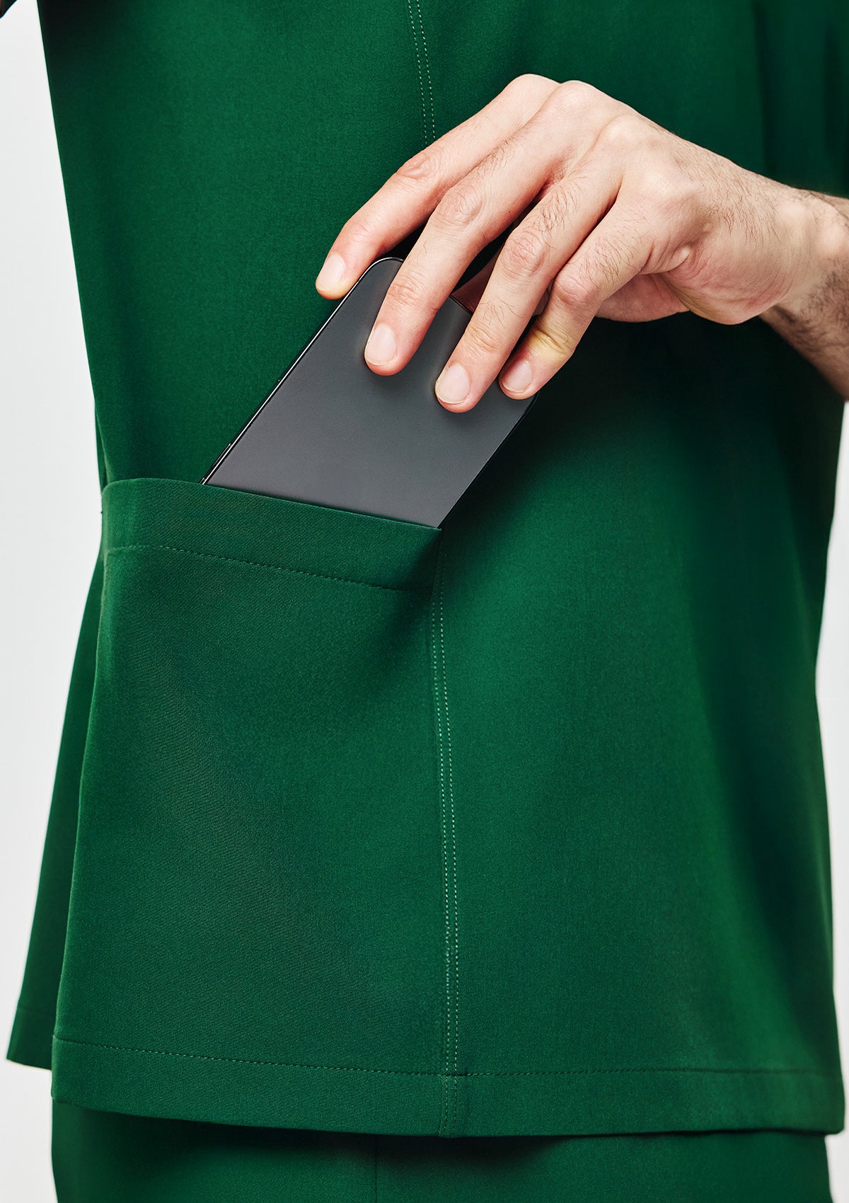 Round Neck MoveTech® Scrub Top Core+ - Men / Evergreen