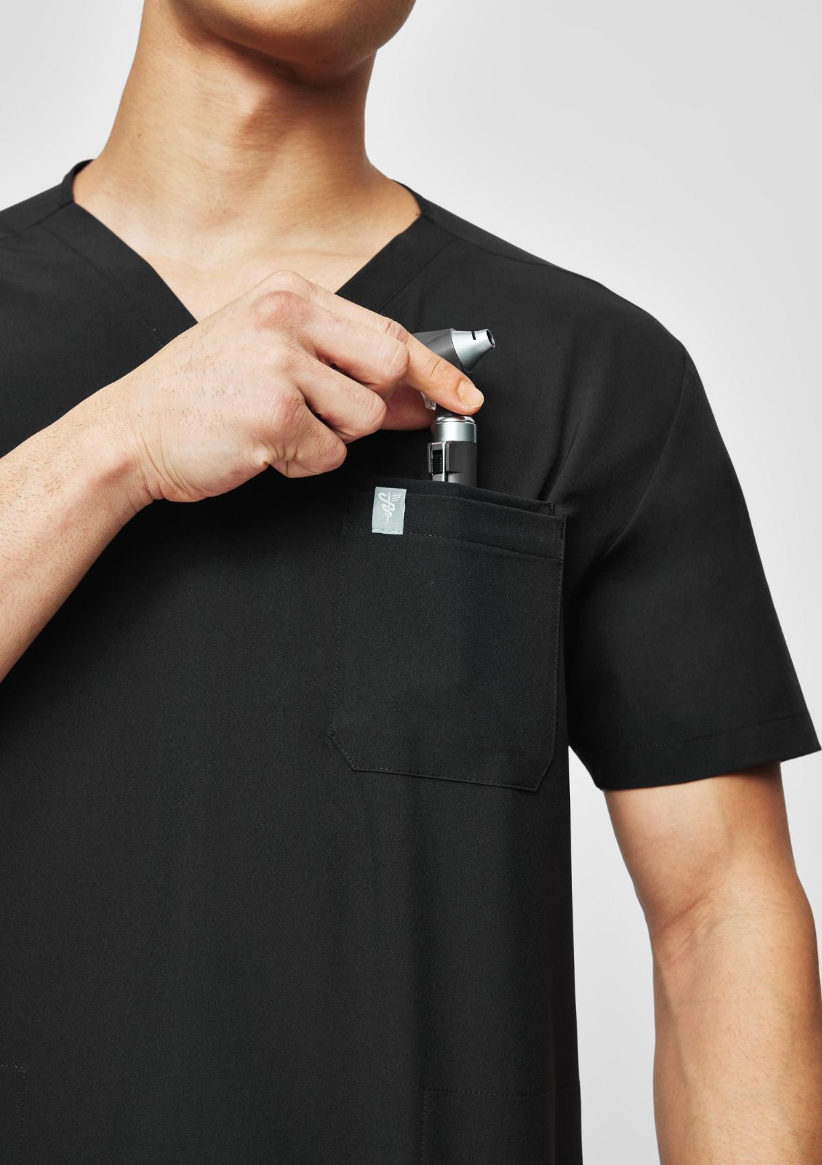 4-Pocket MoveTech® Scrub Top 2.0 - New Logo Men / Ultra Black