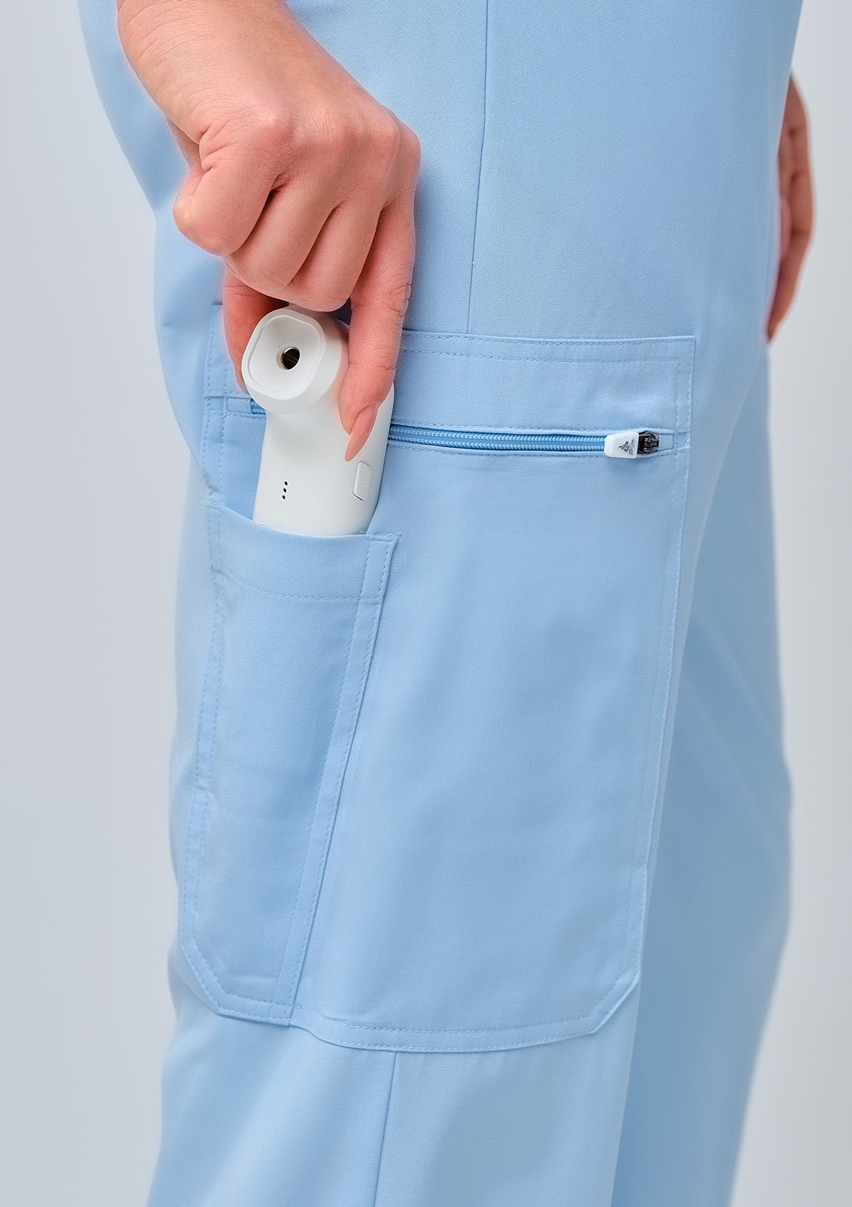 Jogger MoveTech® Scrub Pants - Women / Blue Sky
