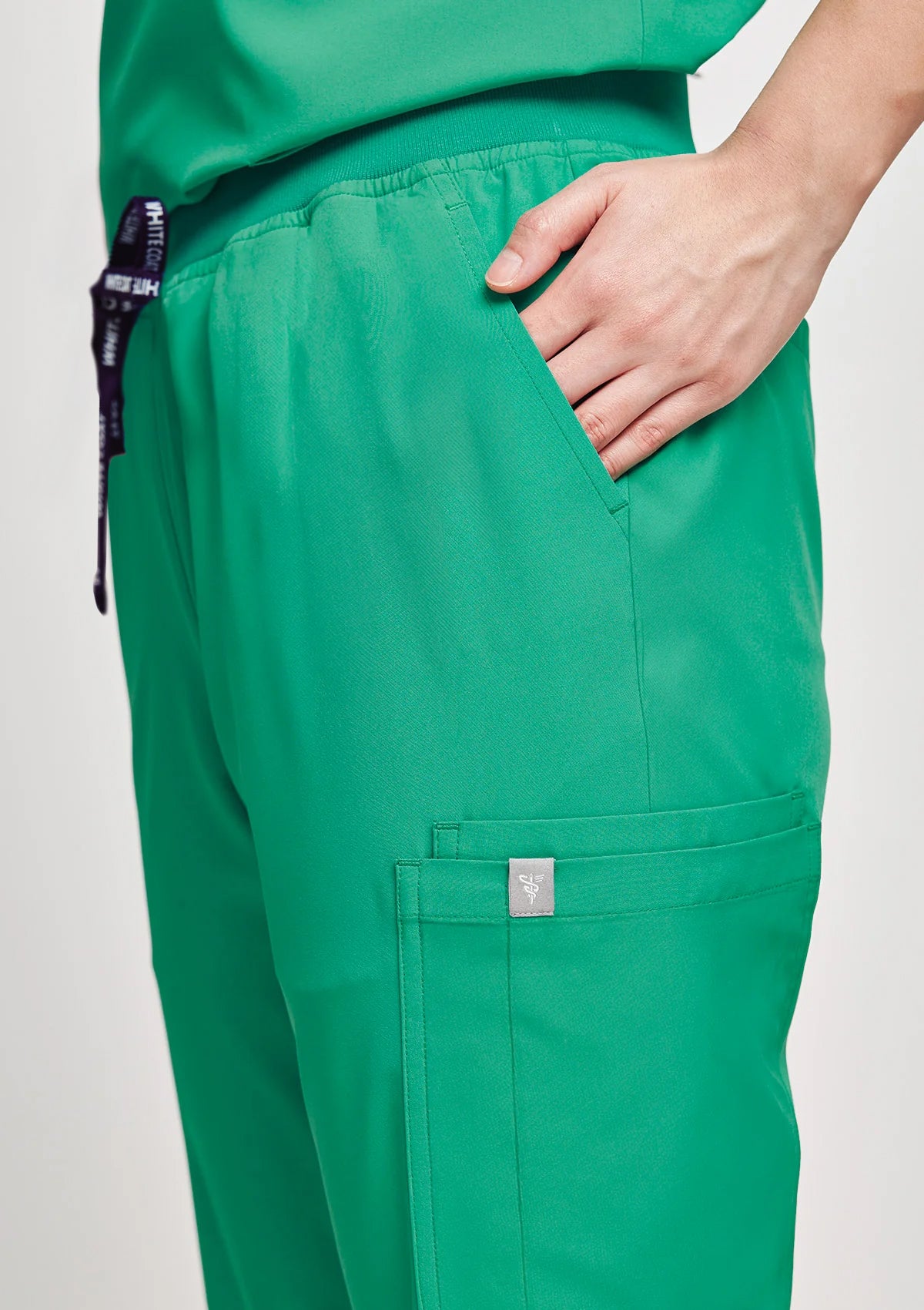 Jogger MoveTech® Scrub Pants - Women / Cactus