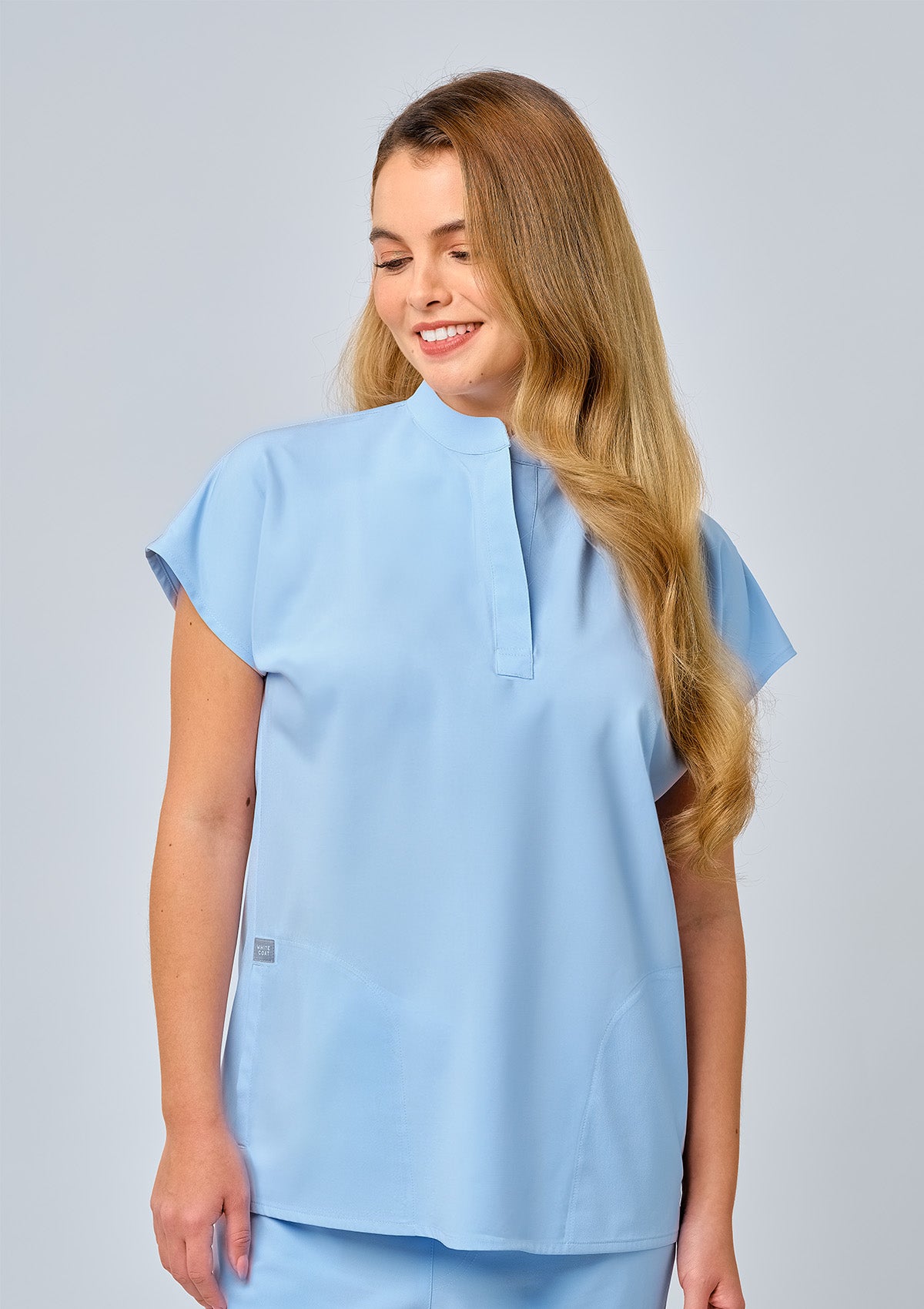 Mandarin MoveTech® Scrub Top - Women / Blue Sky