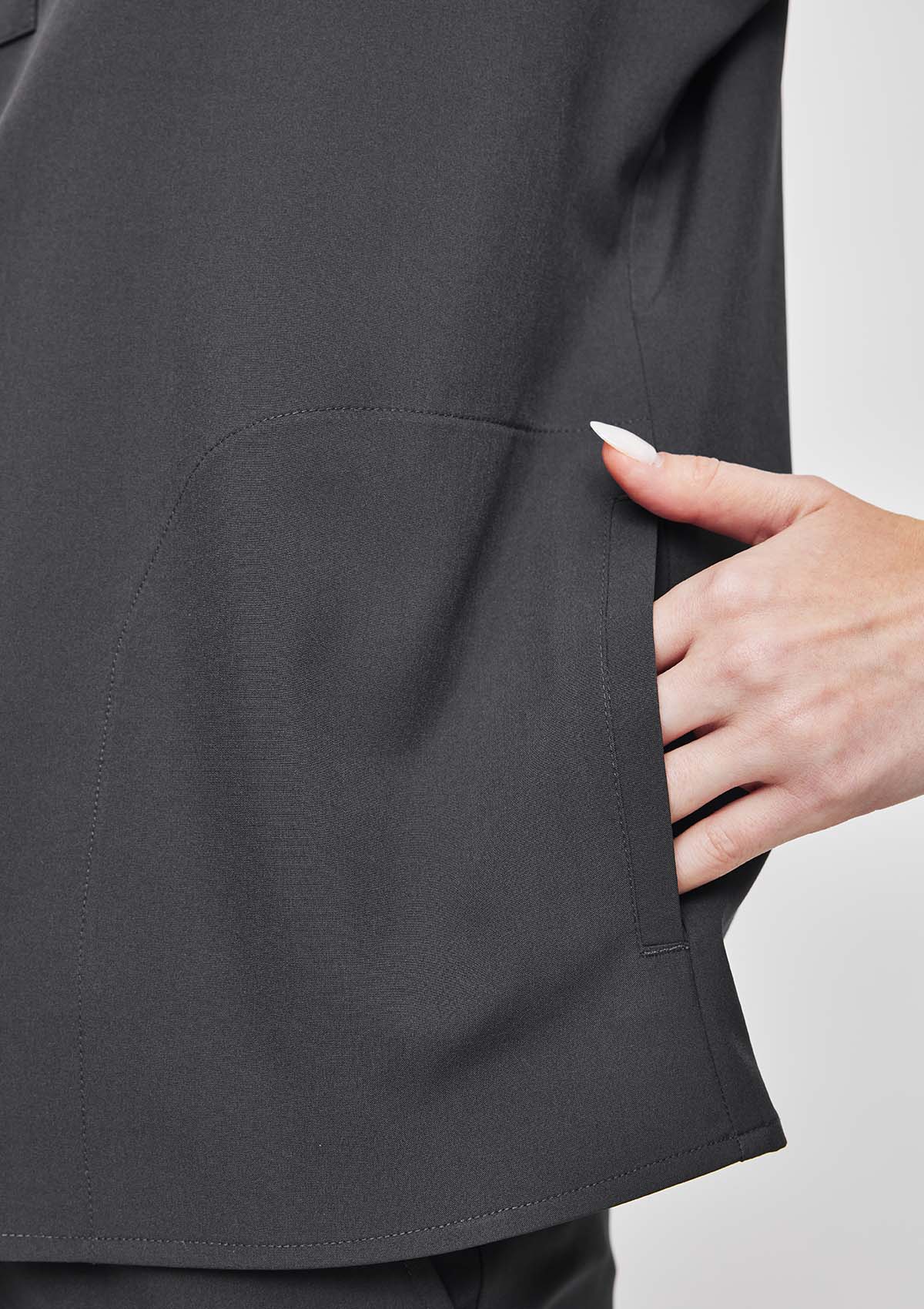 Mandarin MoveTech® Scrub Top - Women / Graphite
