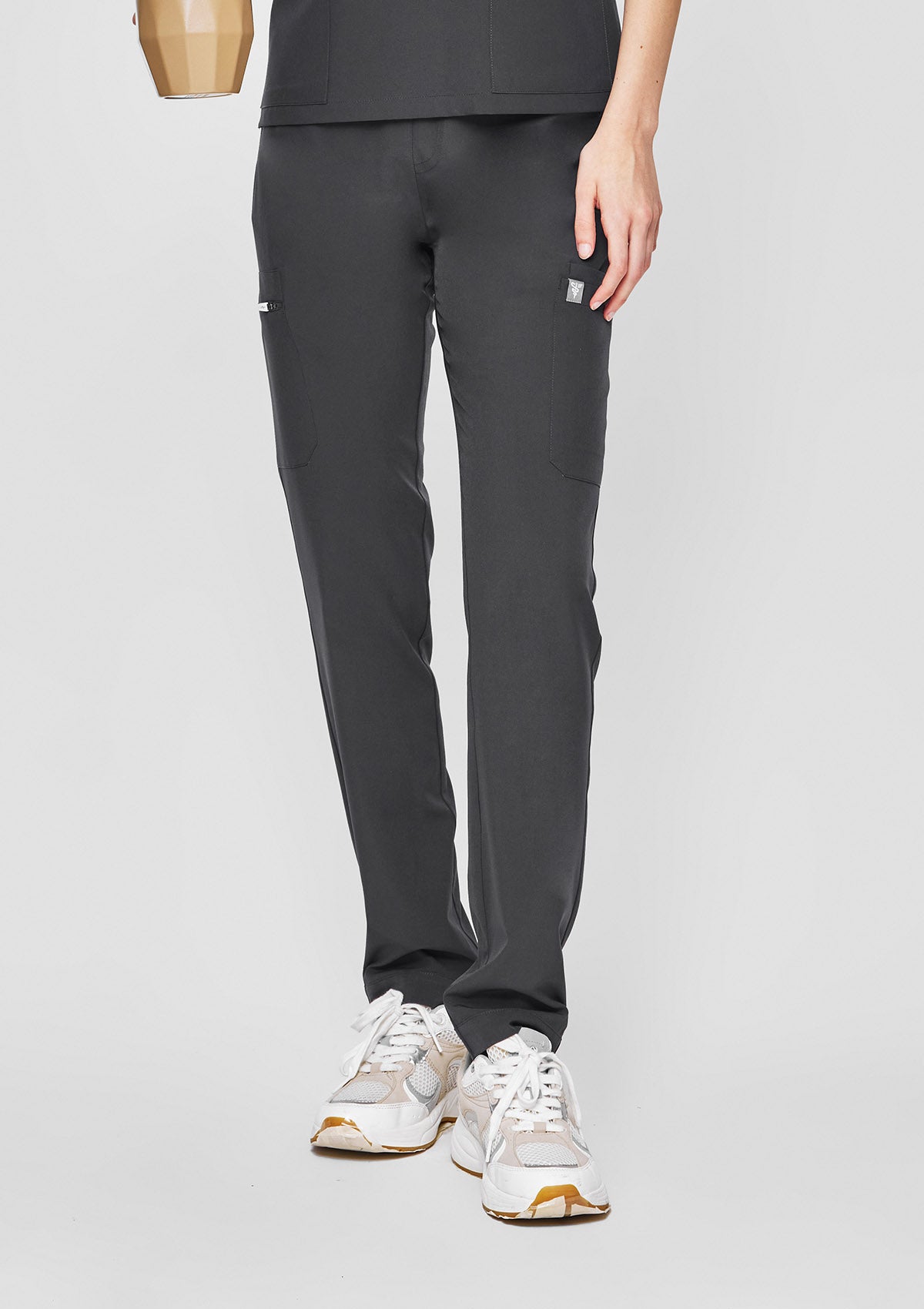 Straight Cut MoveTech® Scrub Pants 2.0 - New Logo Women / Graphite