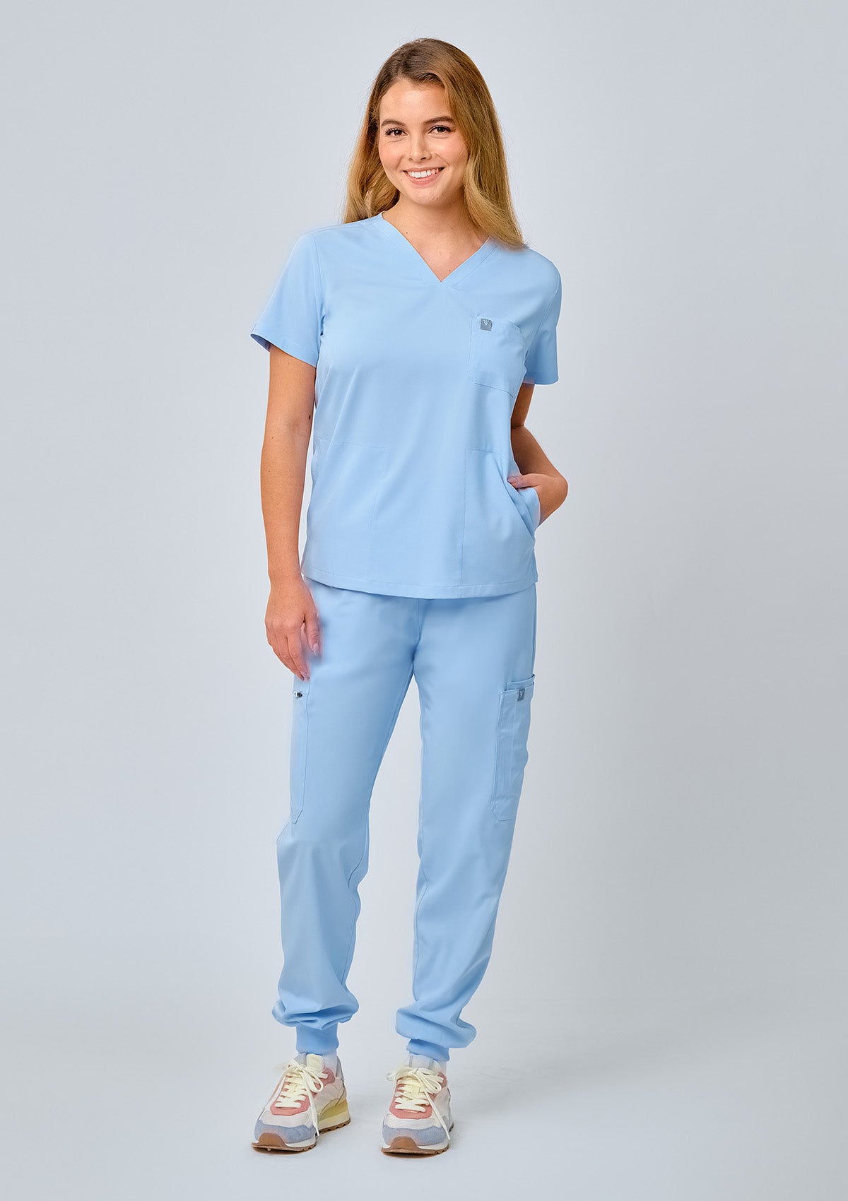 4-Pocket MoveTech® Scrub Top - Women / Blue Sky