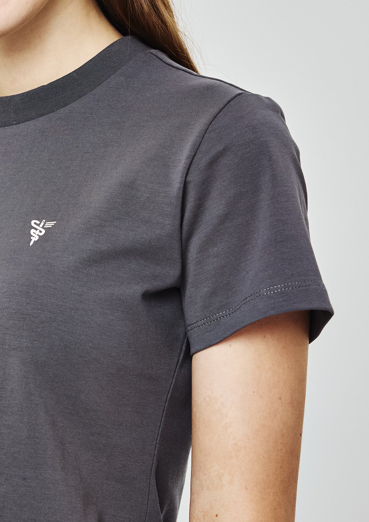 6.8M Tee - Women / Graphite