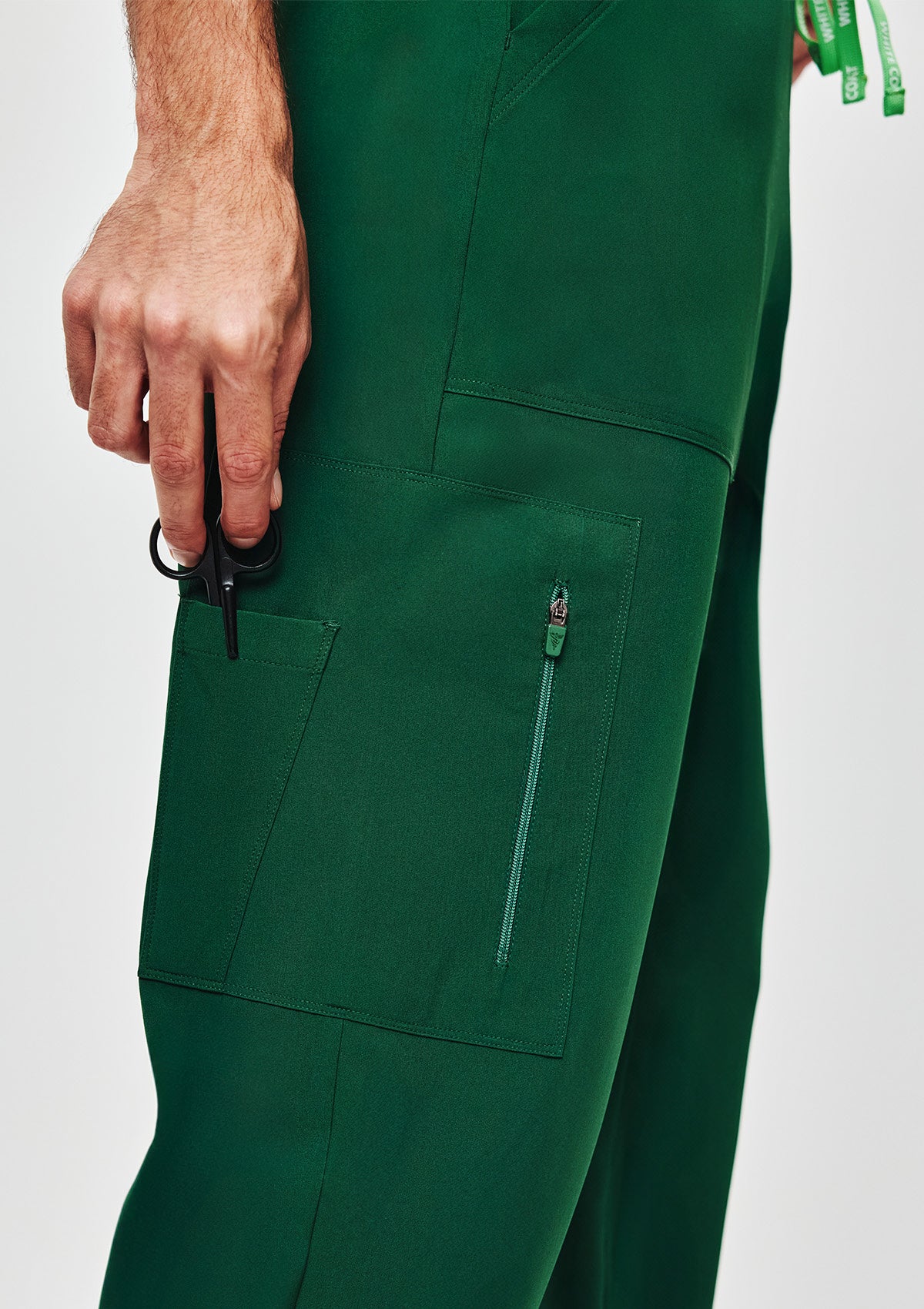 Regular Waistband Jogger MoveTech® Scrub Pants Core+ - Men / Evergreen