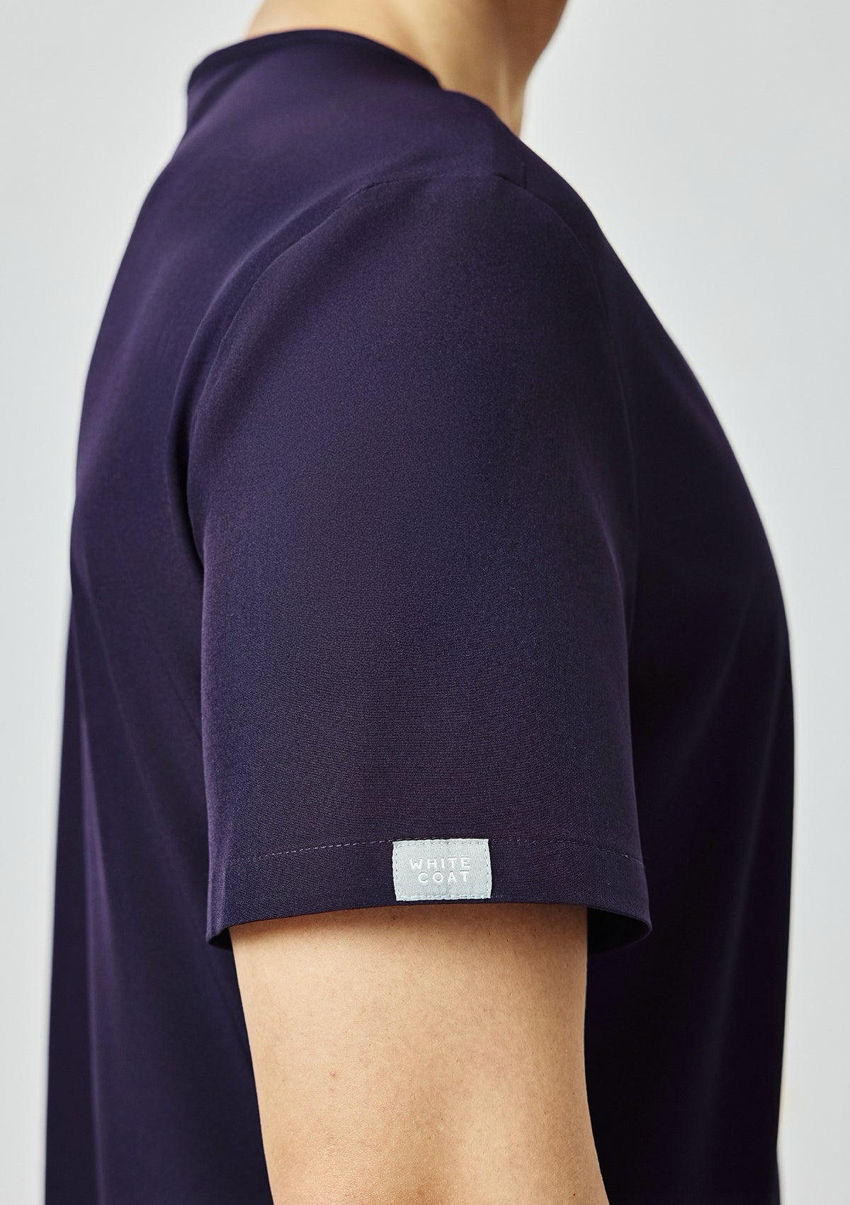 4-Pocket MoveTech® Scrub Top - Men / Midnight Purple
