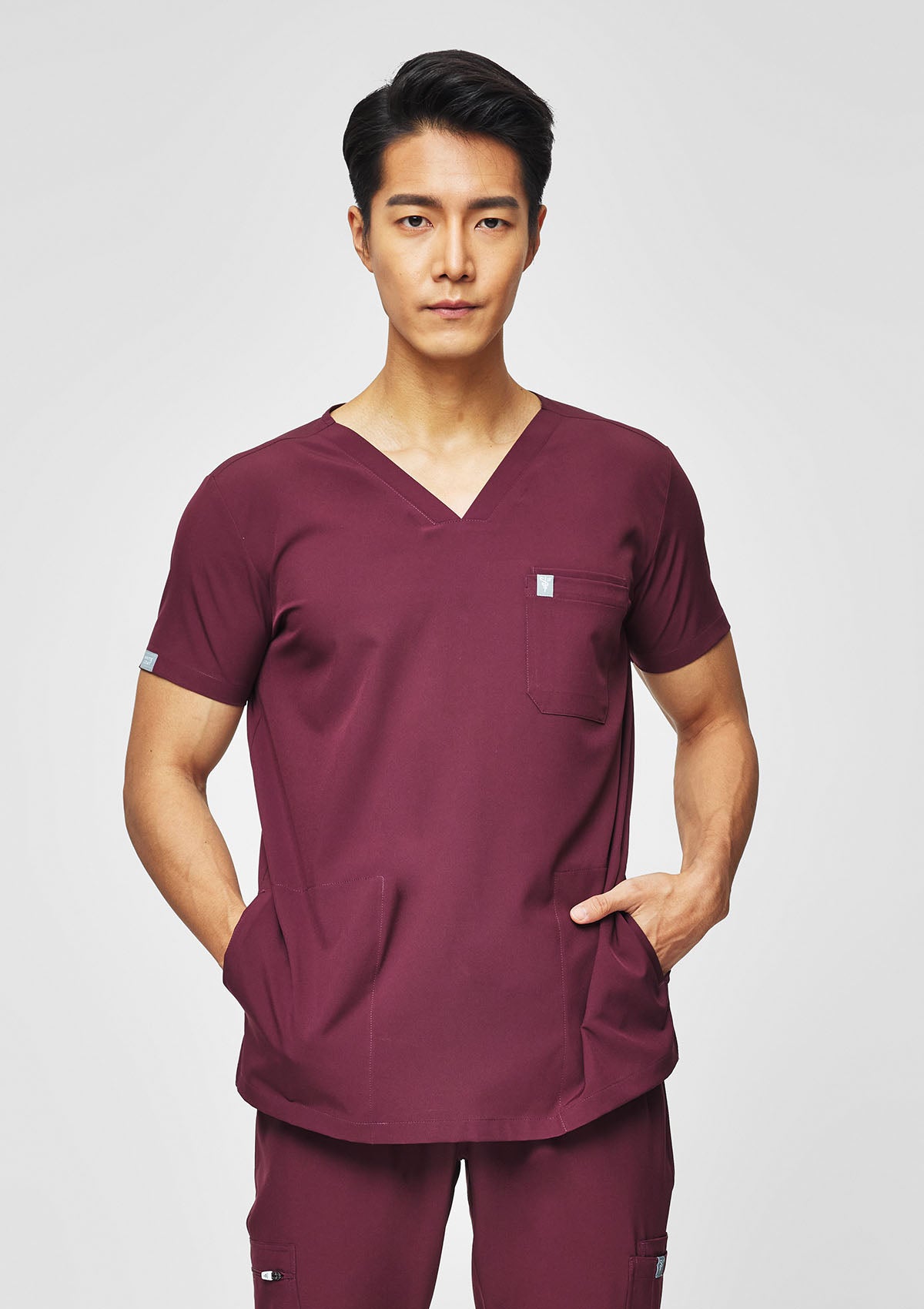 4-Pocket MoveTech® Scrub Top - Men / Merlot