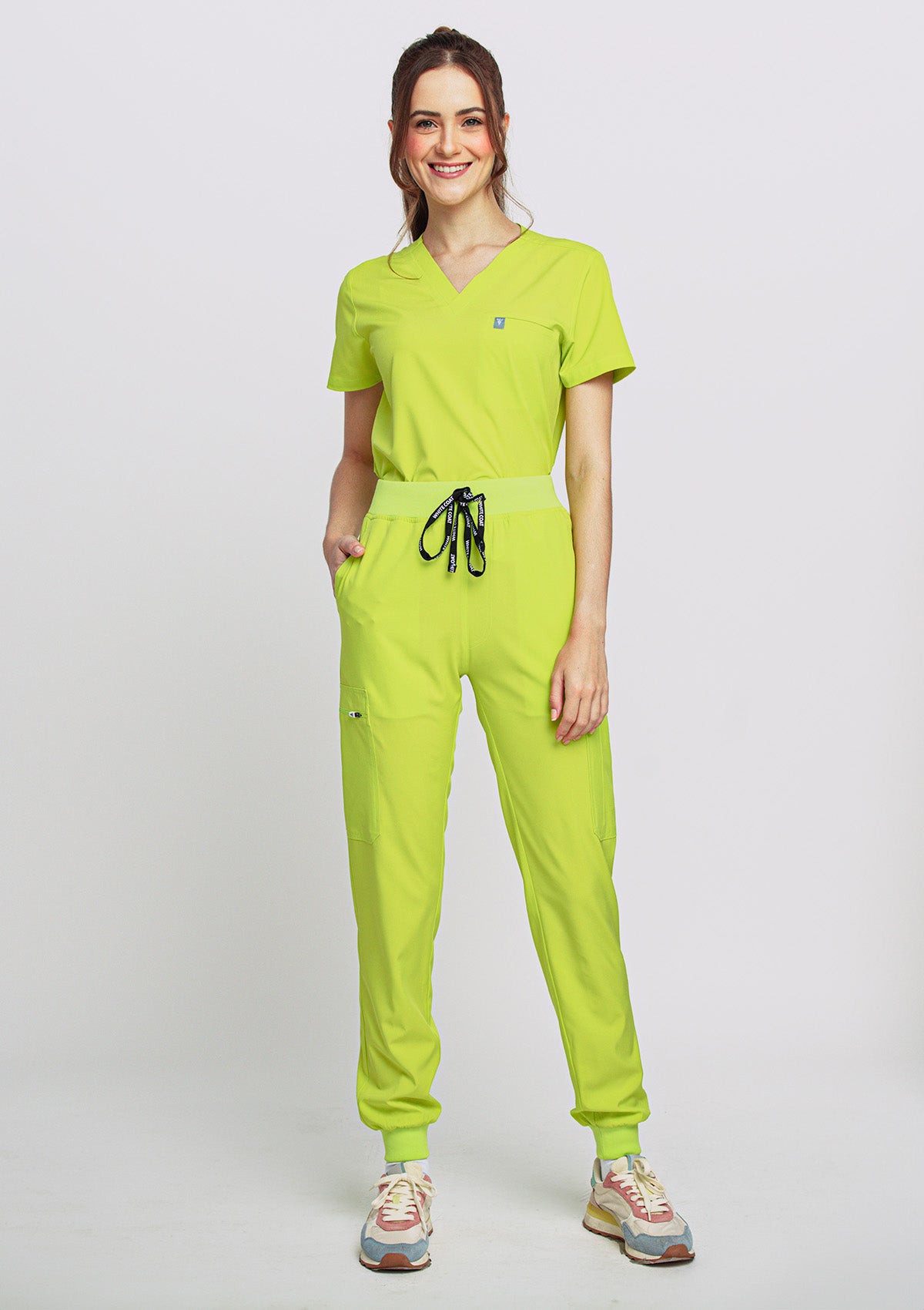 Jogger MoveTech® Scrub Pants - Women / Atomic Yellow