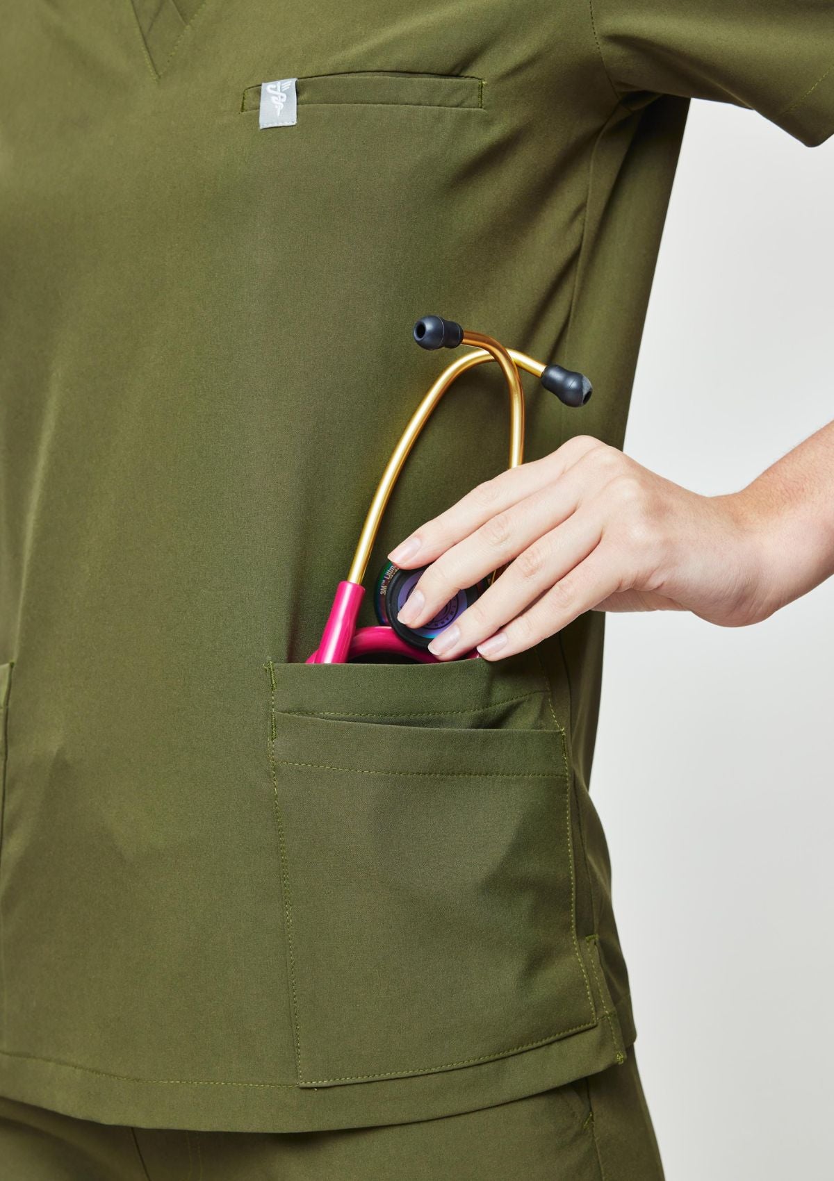 5-Pocket MoveTech® Scrub Top - Women / Forest Green