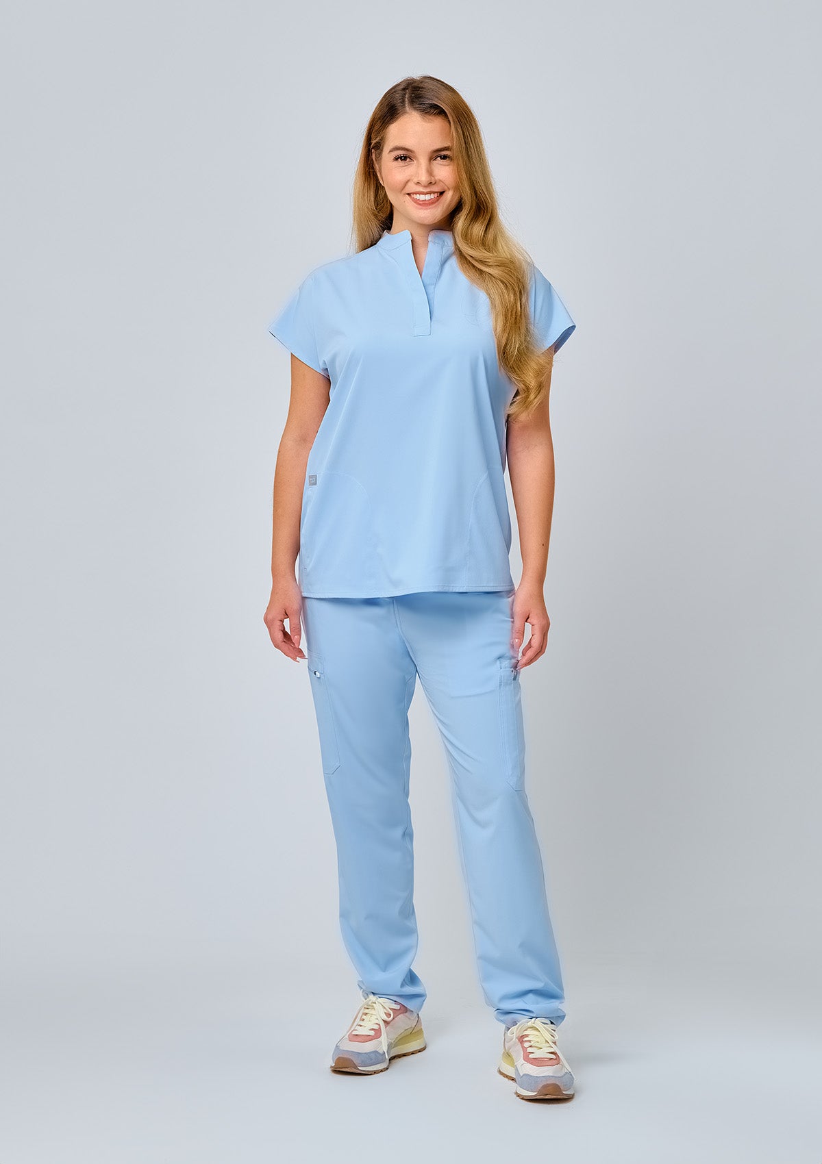 Mandarin MoveTech® Scrub Top - Women / Blue Sky