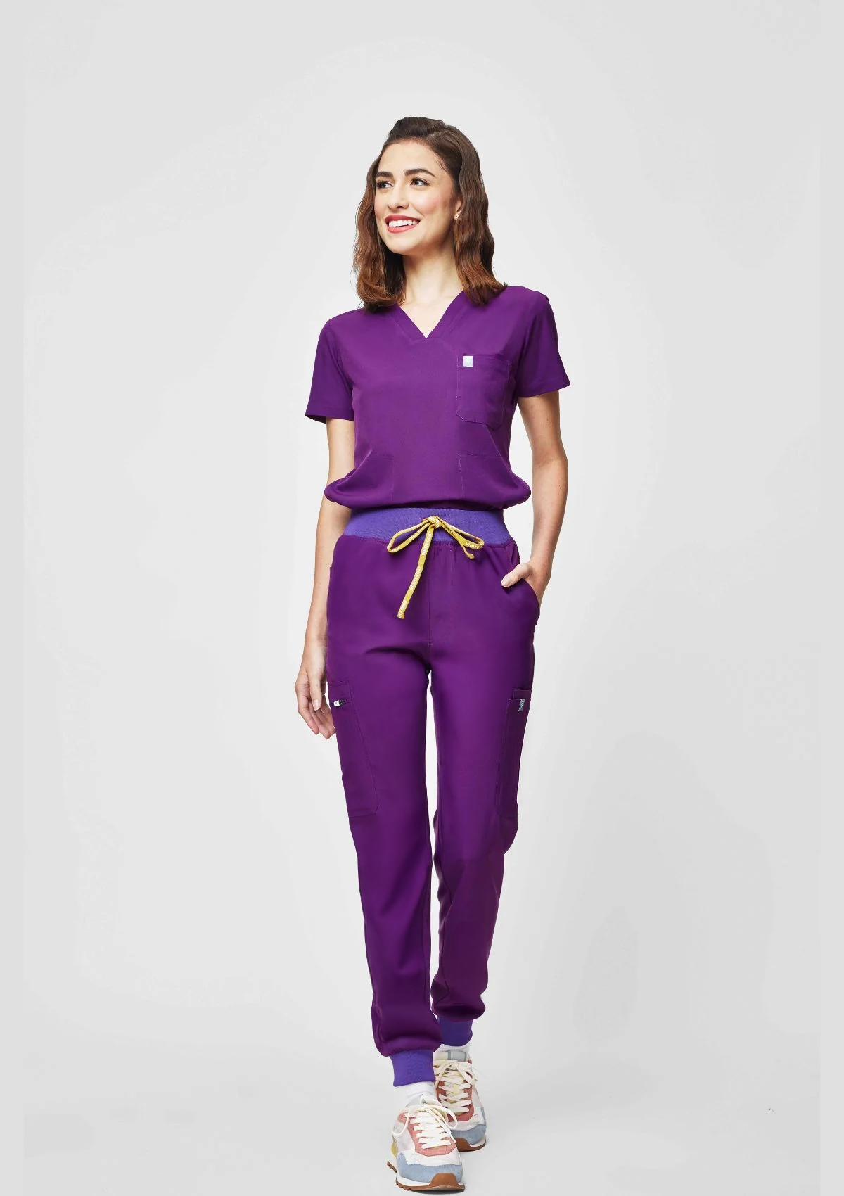Jogger MoveTech® Scrub Pants - Women / Plum