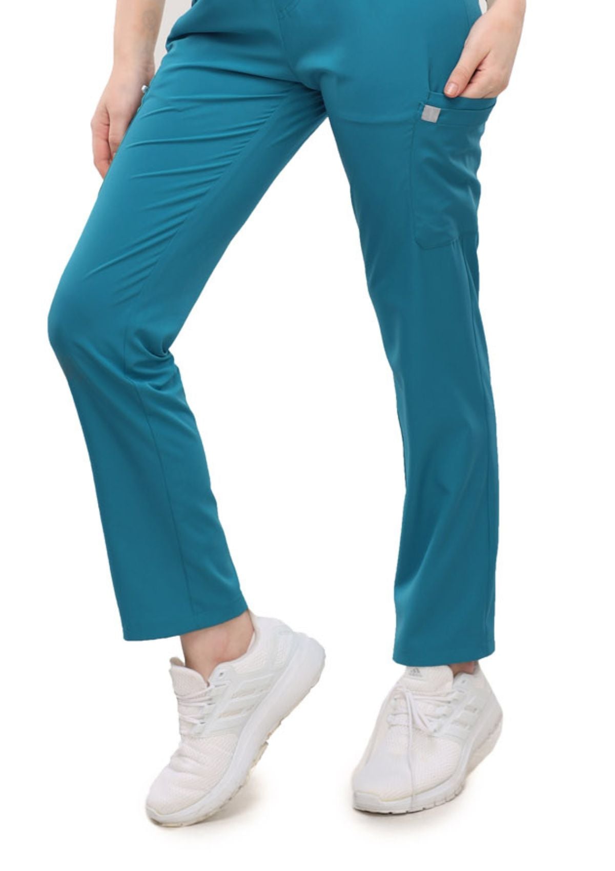 Straight Cut MoveTech® Scrub Pants 2.0 - Women / Deep Marine