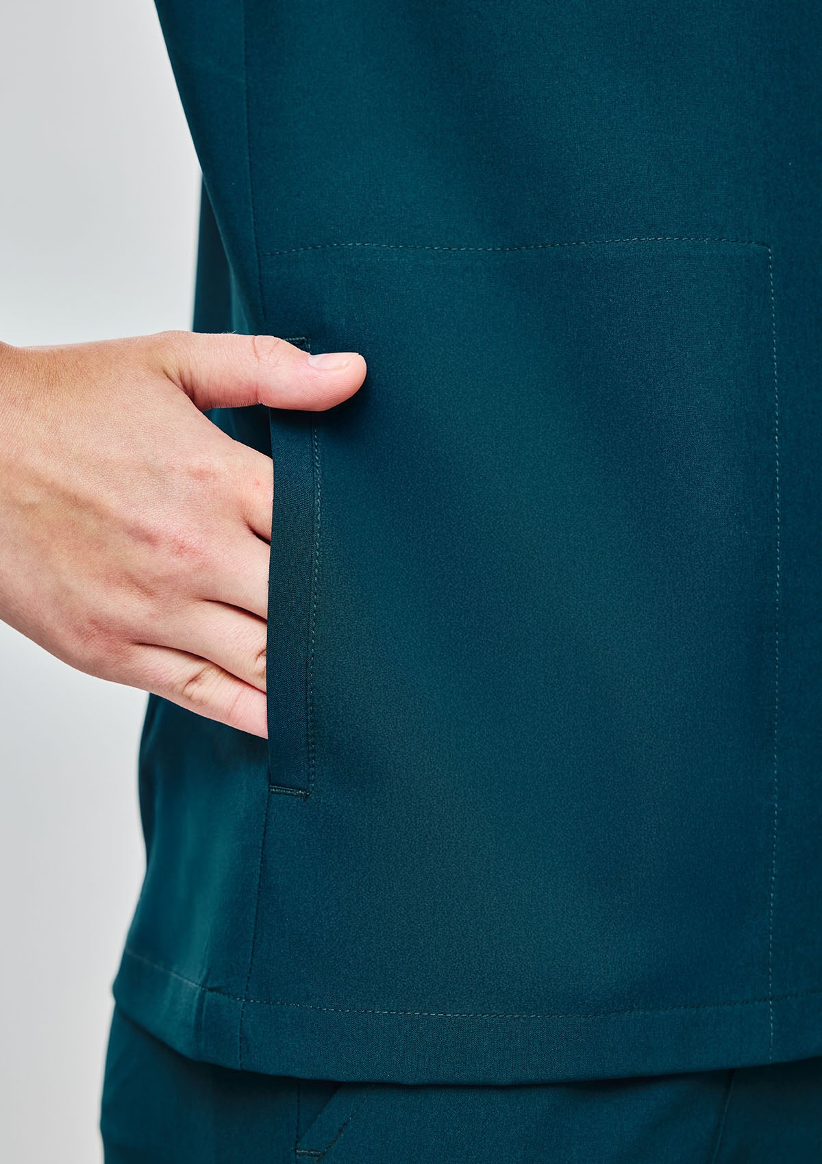 Band Collar MoveTech® Scrub Top Core+ - Women / Deep Teal