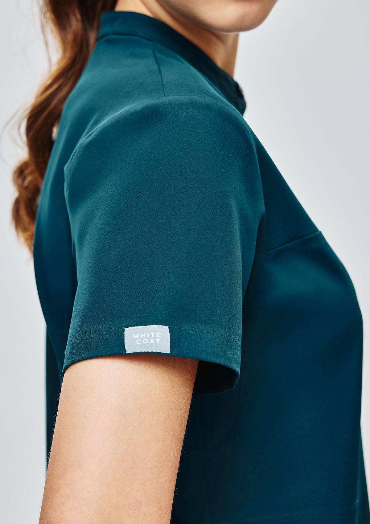 Band Collar MoveTech® Scrub Top Core+ - Women / Deep Teal