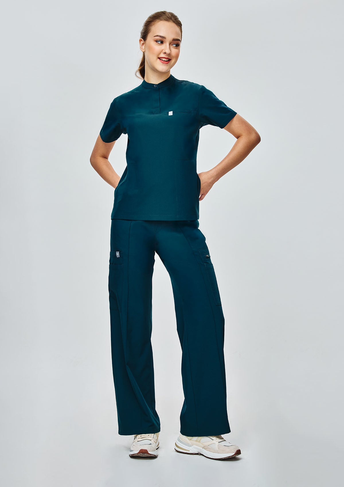Band Collar MoveTech® Scrub Top Core+ - Women / Deep Teal
