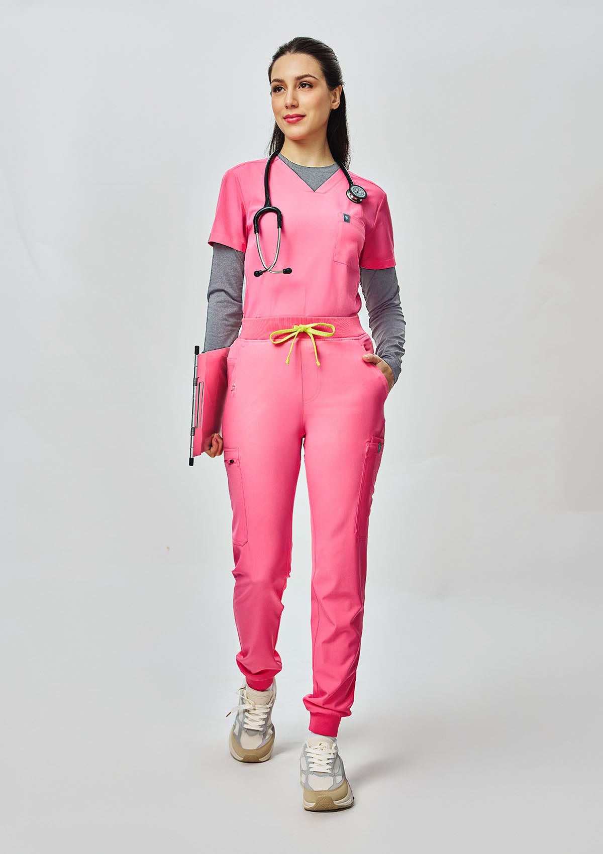 Jogger MoveTech® Scrub Pants - Women / Hyper Pink