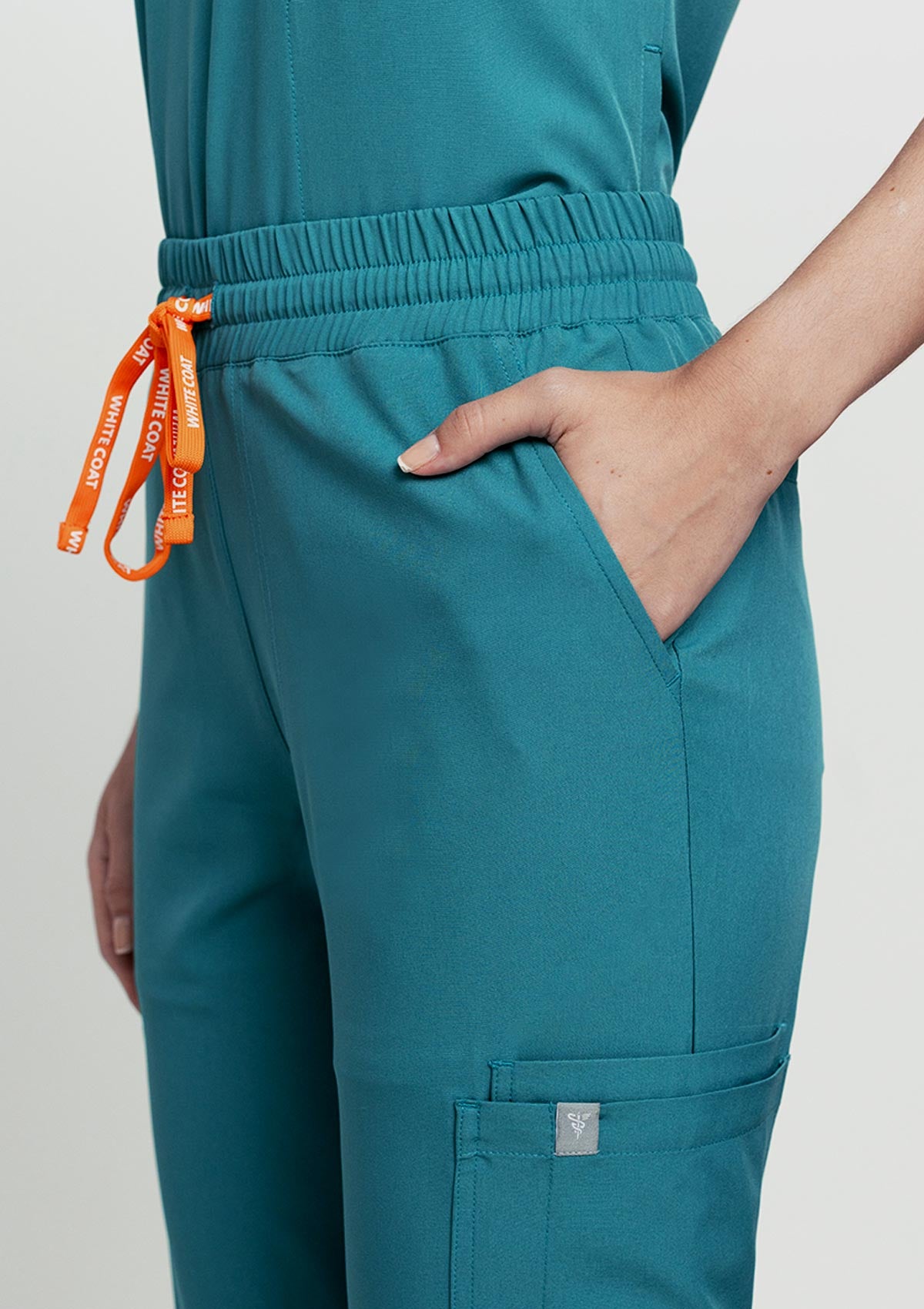 Tapered MoveTech® Scrub Pants - Women / Seafoam