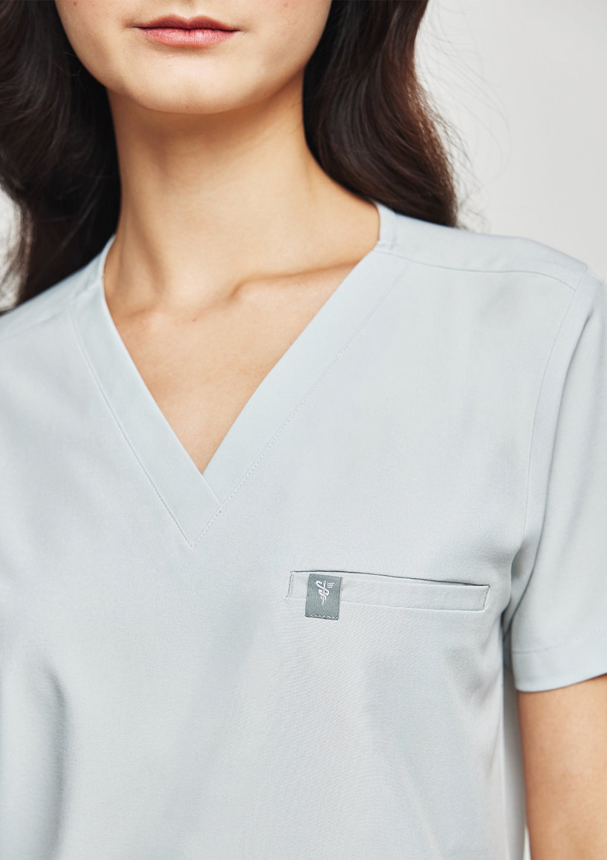 5-Pocket MoveTech® Scrub Top - Women / Cool Grey