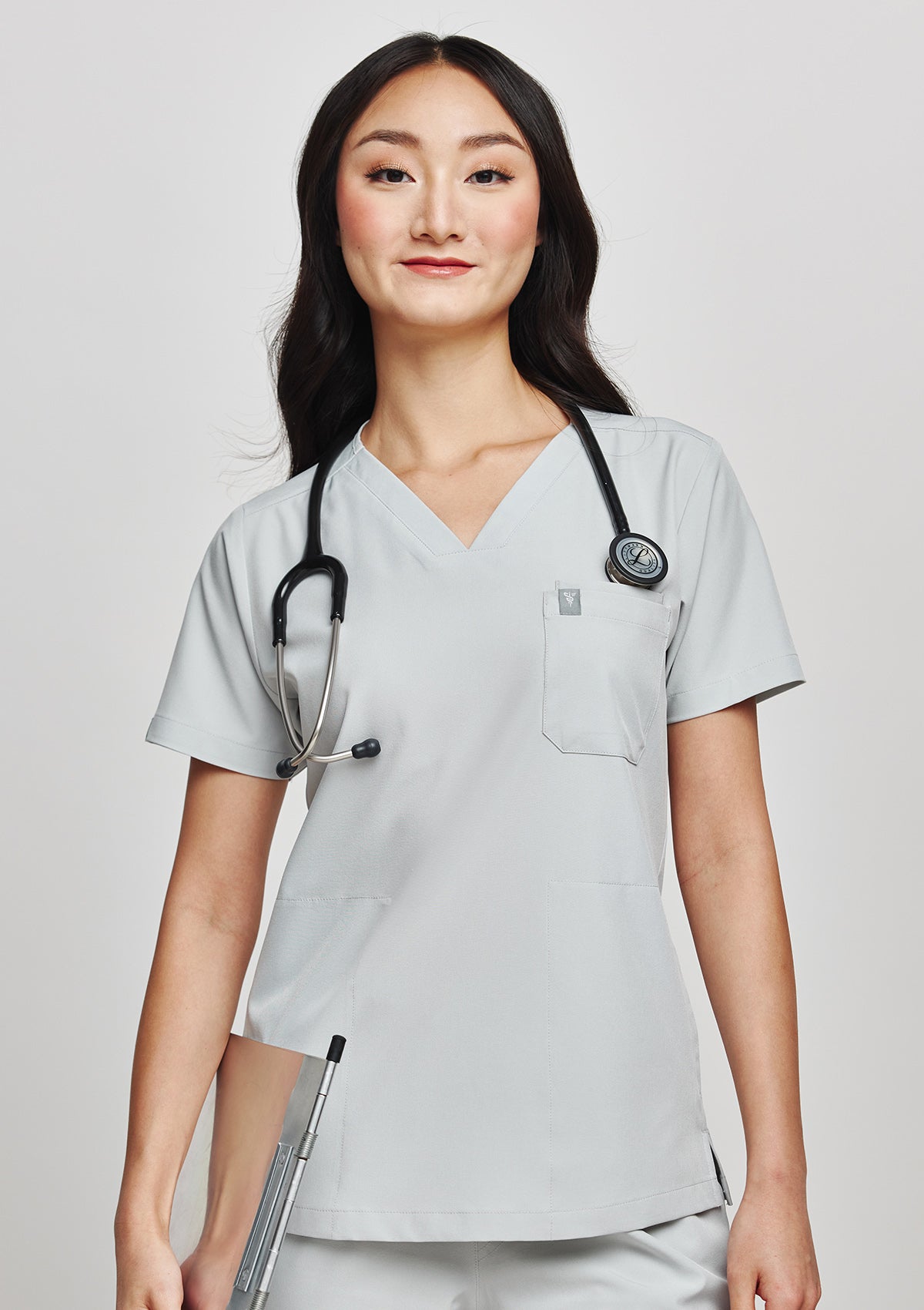 4-Pocket MoveTech® Scrub Top - Women / Cool Grey