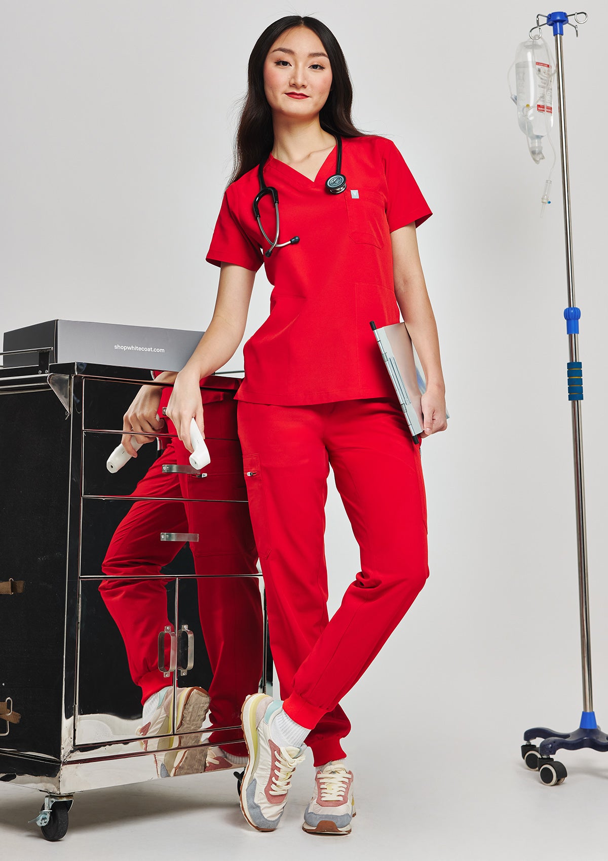 4-Pocket MoveTech® Scrub Top - Women / Cherry Pop