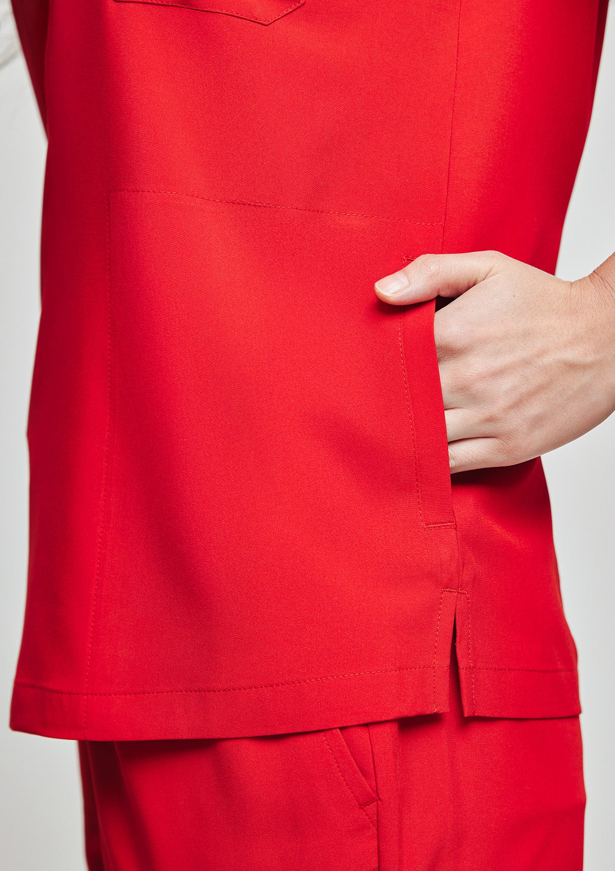 4-Pocket MoveTech® Scrub Top - Women / Cherry Pop