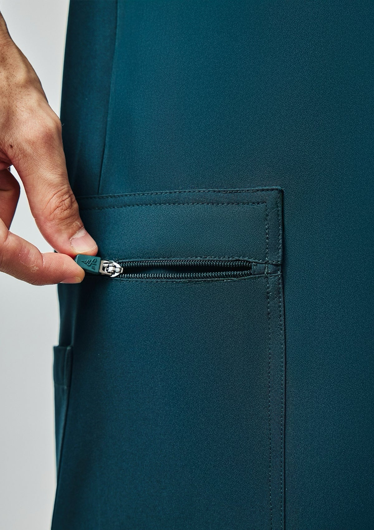 Jogger MoveTech® Scrub Pants - Men / Deep Teal