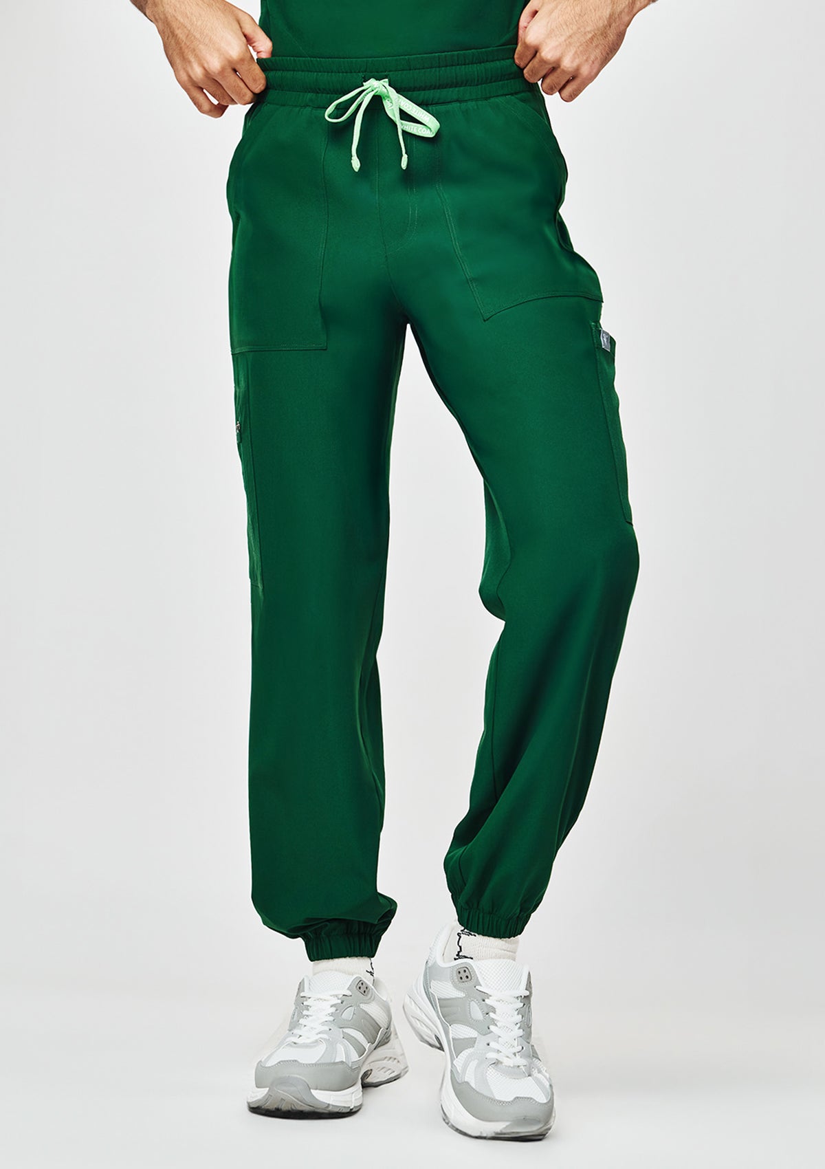Regular Waistband Jogger MoveTech® Scrub Pants Core+ - Men / Evergreen
