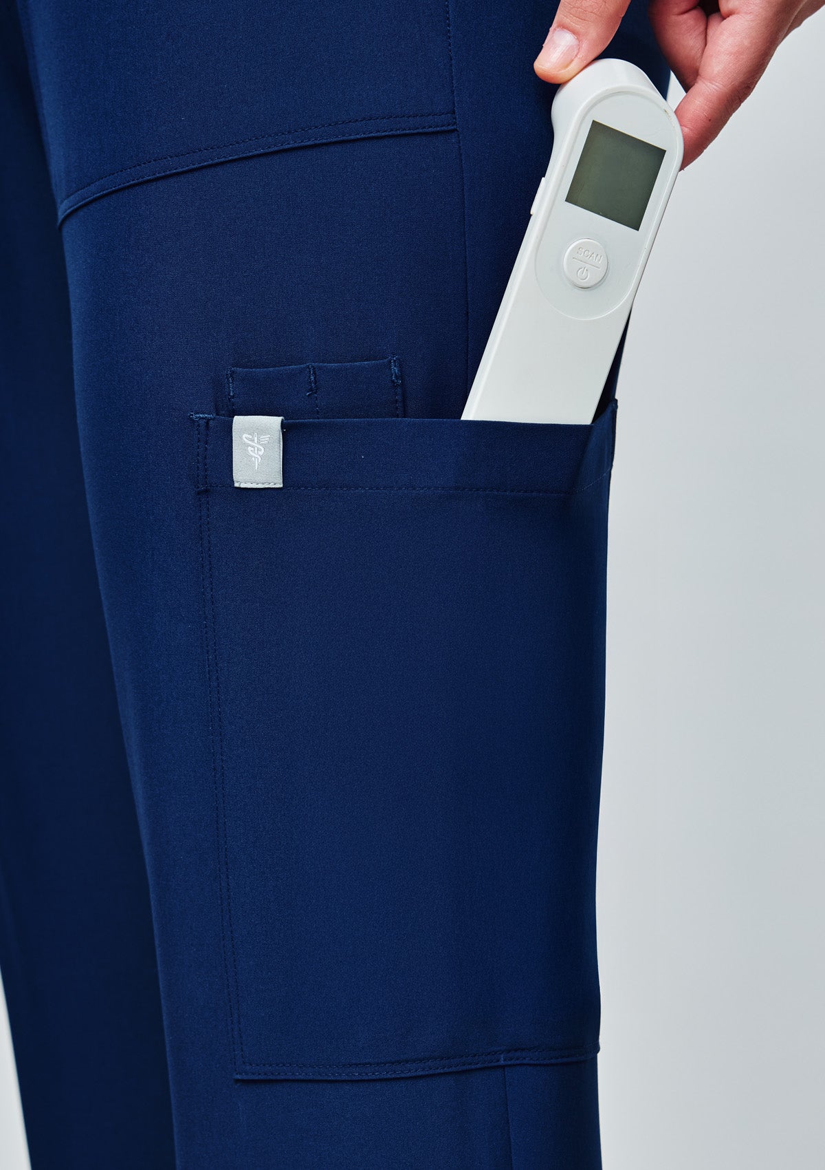 Regular Waistband Jogger MoveTech® Scrub Pants Core+ - Women / Navy