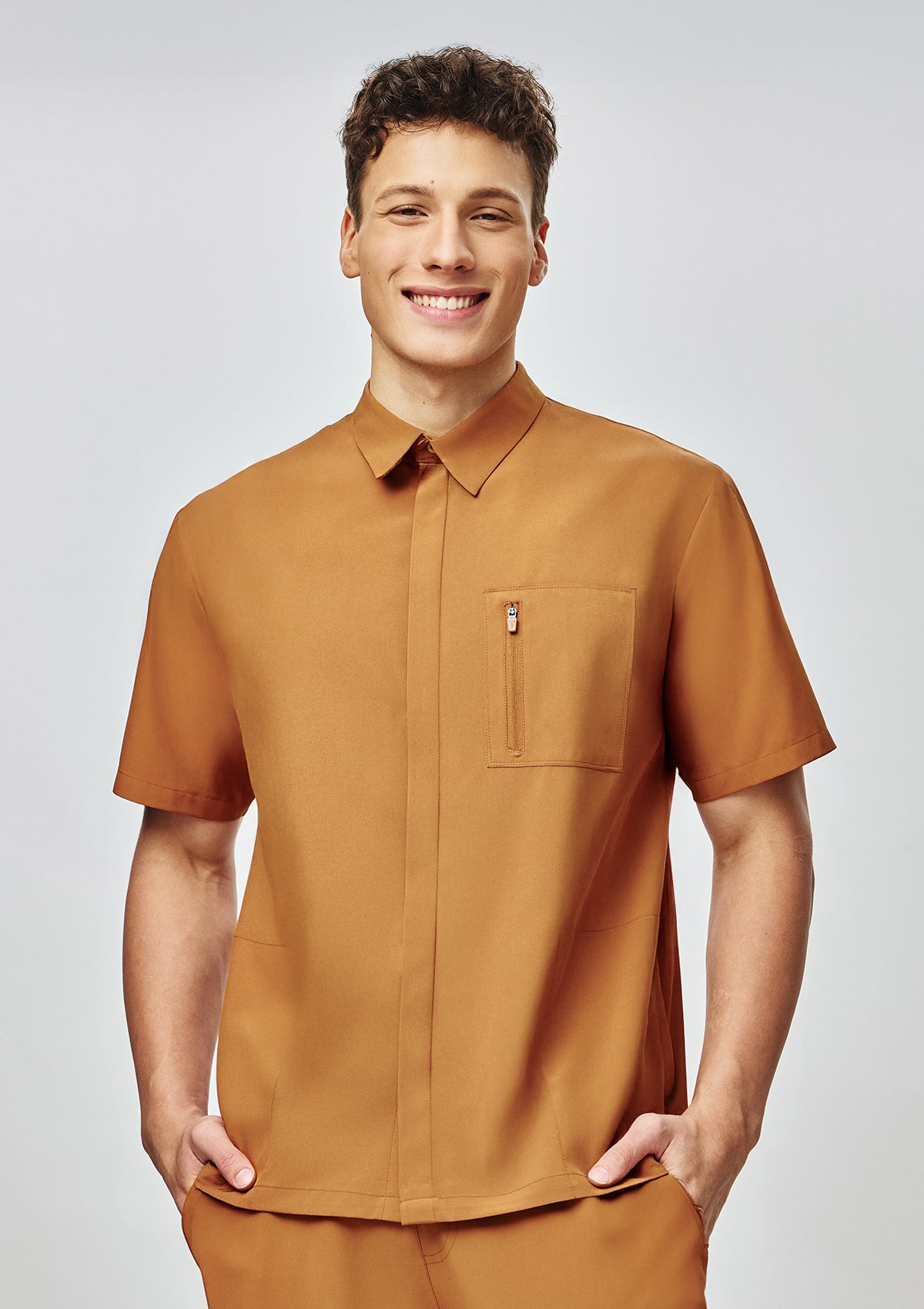 Polo MoveTech® Scrub Top Core+ - Men / Caramel