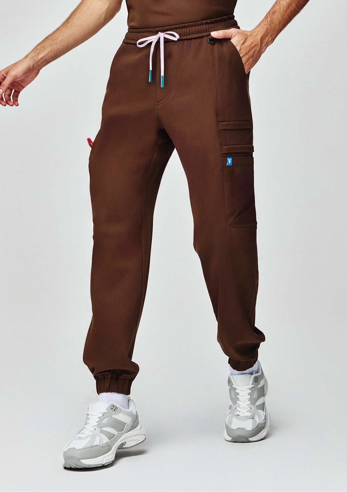 Jogger Utility Scrub Pants - Men / Dark Cacao