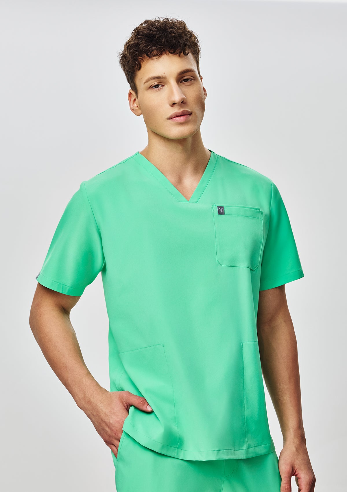 4-Pocket MoveTech® Scrub Top - Men / Cool Mint